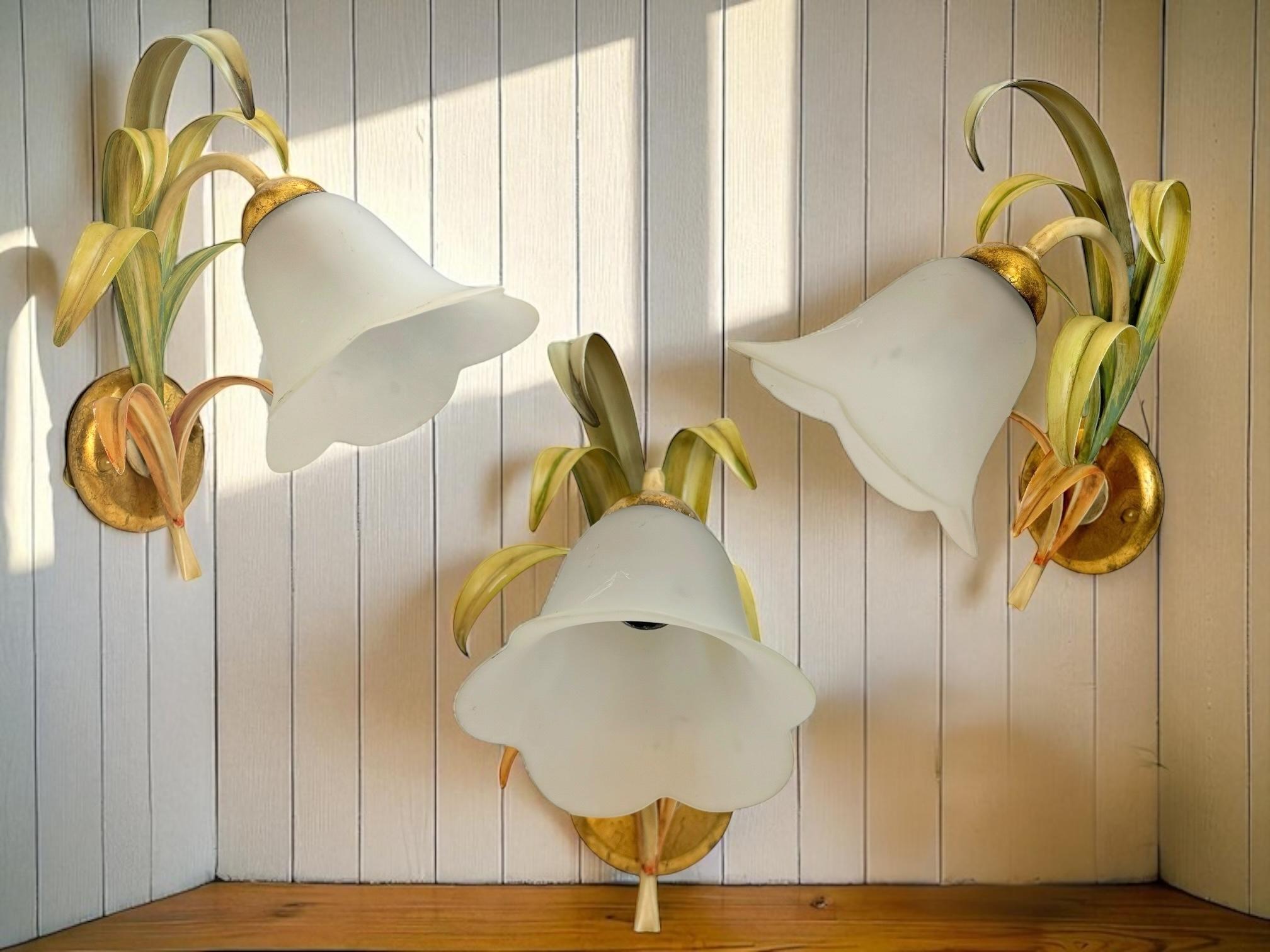 Set of Three Italian Tole Florentine Florence Sconce, vintage 1970s For Sale 2