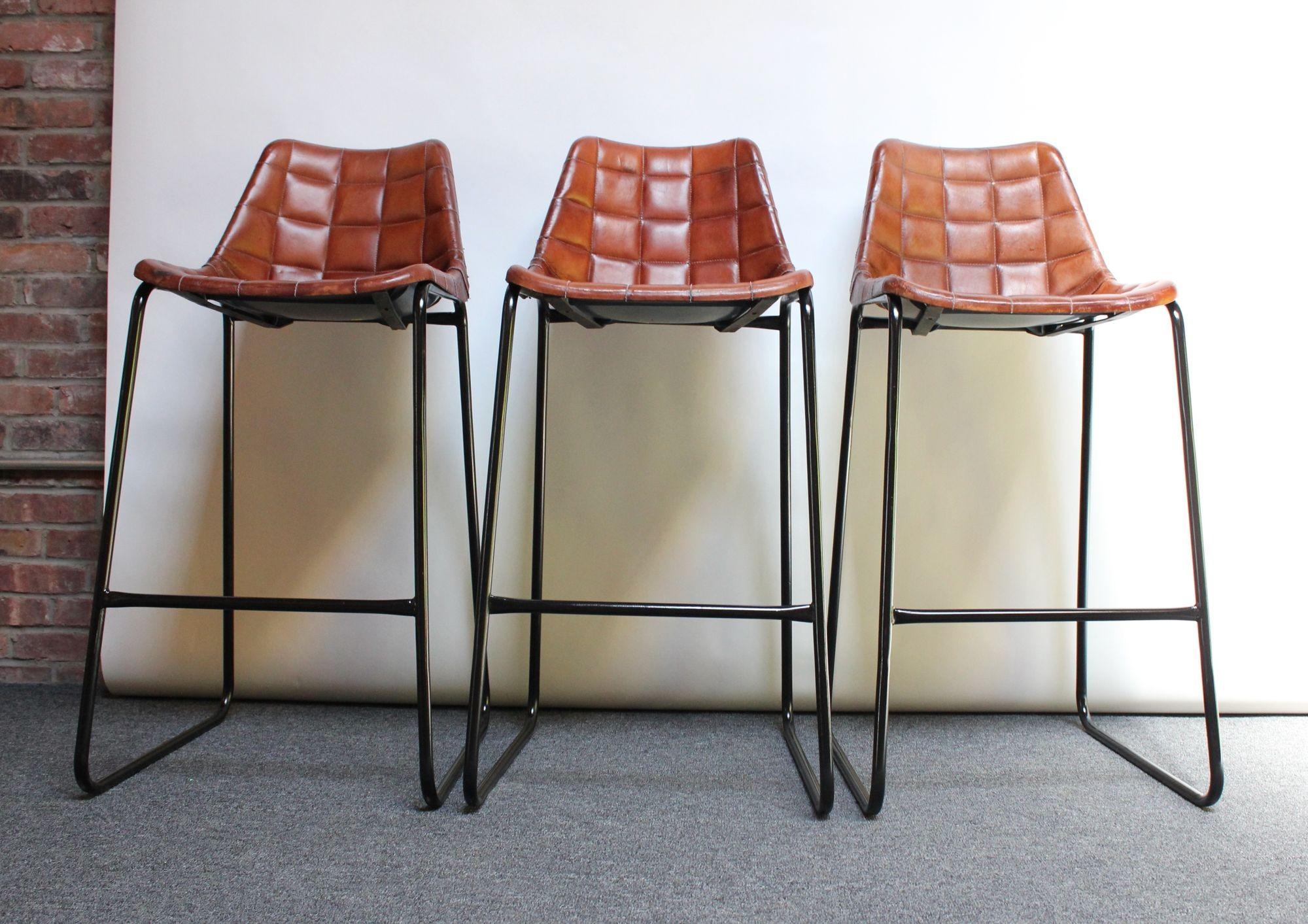 Set of Three Italian Vintage Leatherette and Wrought Iron Barstools For Sale 10
