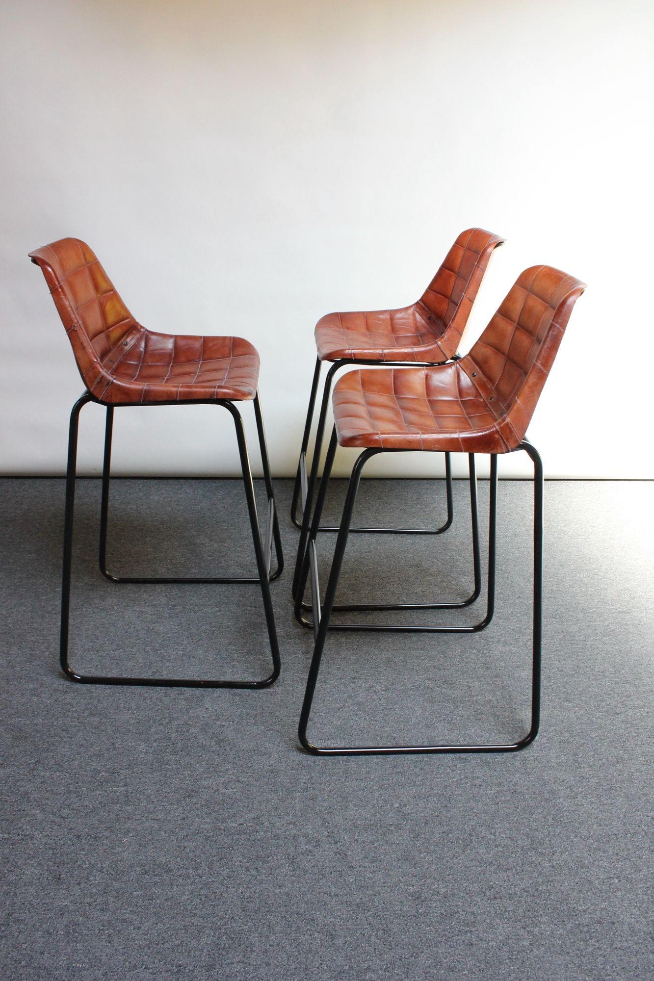 Set of Three Italian Vintage Leatherette and Wrought Iron Barstools For Sale 12