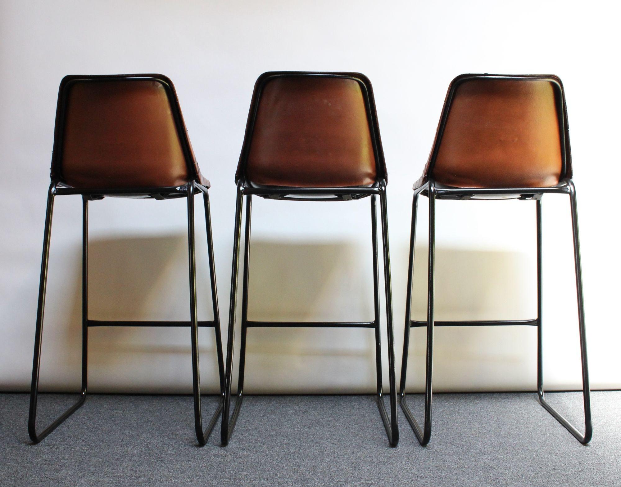 Painted Set of Three Italian Vintage Leatherette and Wrought Iron Barstools For Sale