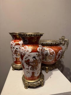 Set of three Japanese porcelain pieces, Meiji period 1852-1912