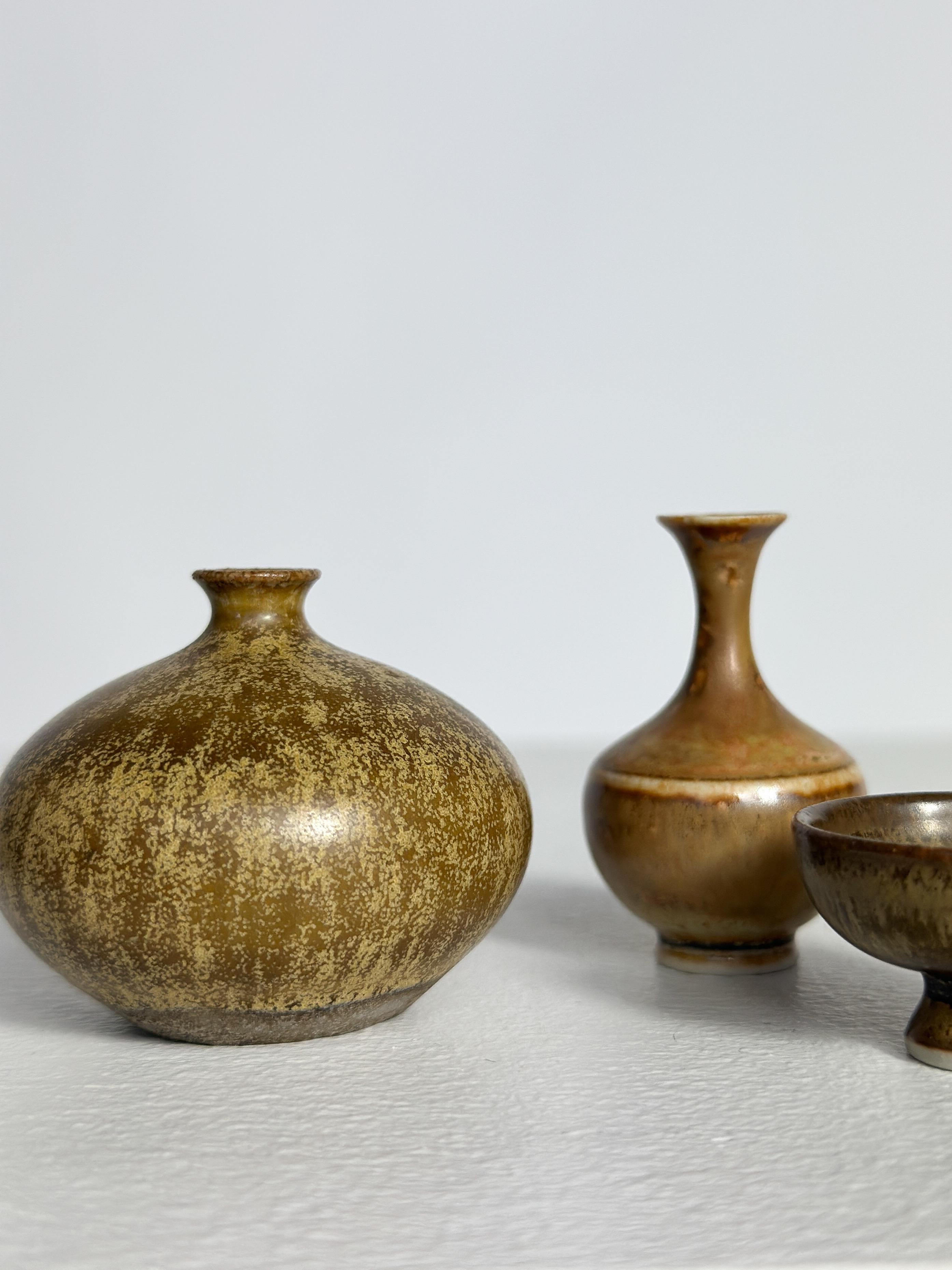 Svedese Set di tre vasi in miniatura John Andersson Höganäs Svezia 1960 Vaso in gres in vendita