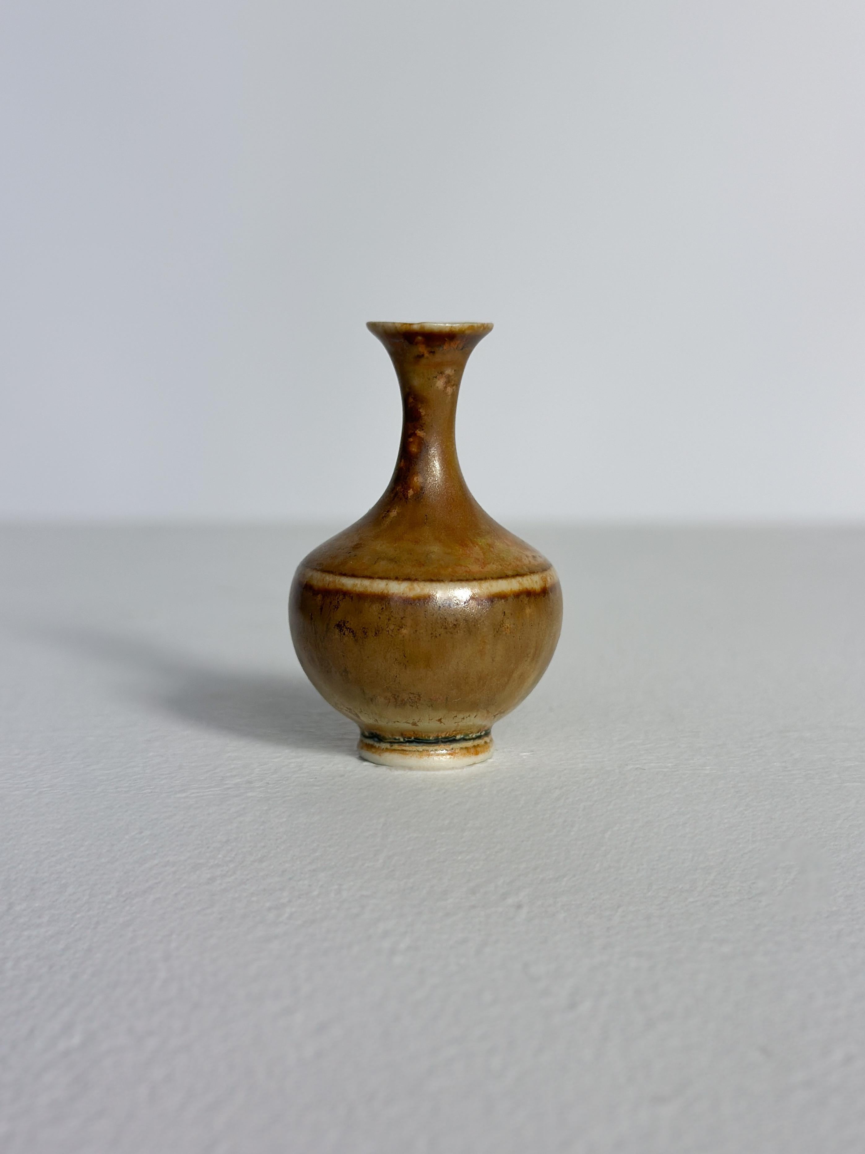Set di tre vasi in miniatura John Andersson Höganäs Svezia 1960 Vaso in gres In condizioni buone in vendita a Basel, BS