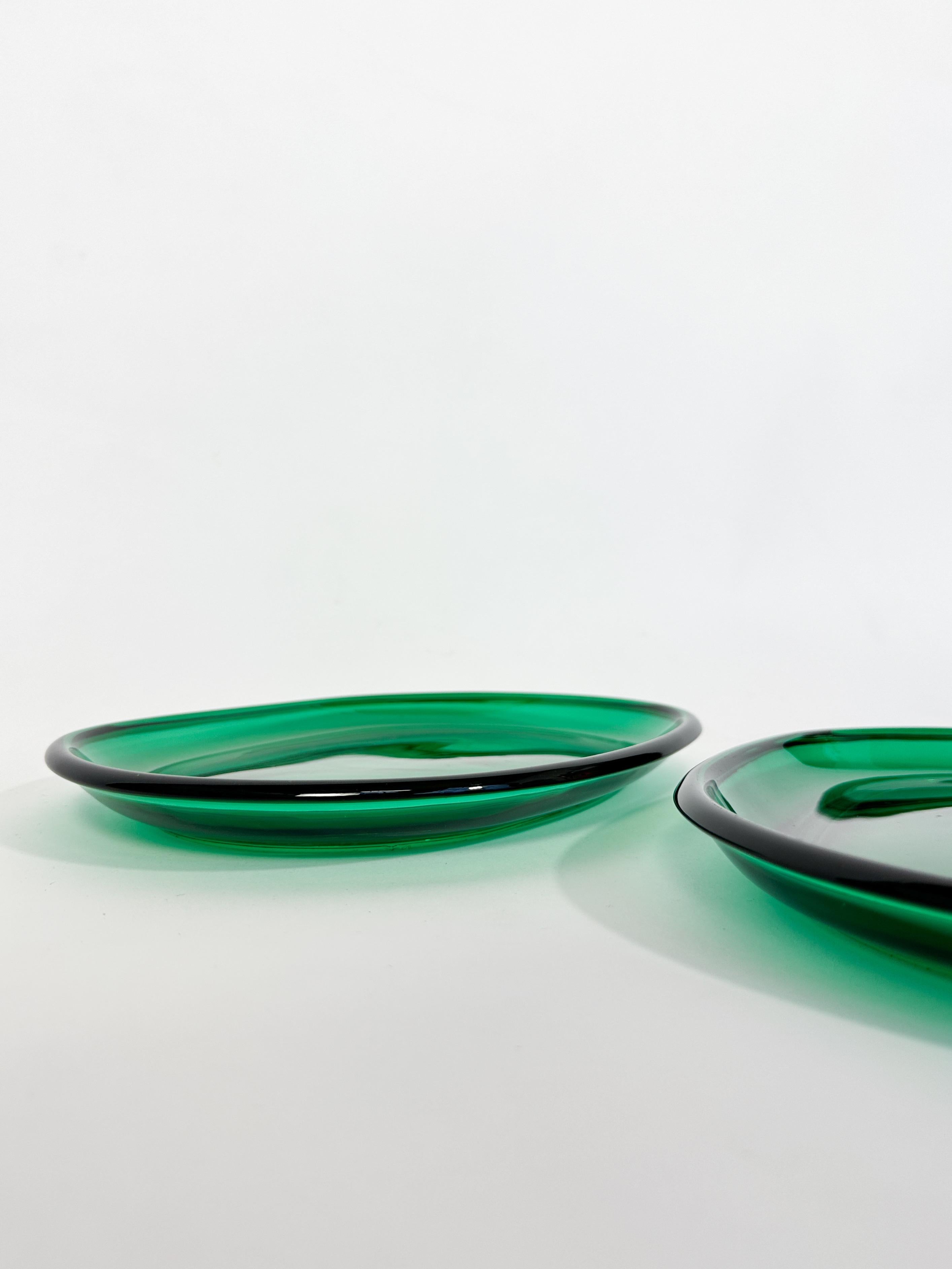 Set of Three Josef Frank Glass Plates Lobster Plates Reijmyre Sweden 1960s Green In Good Condition In Basel, BS