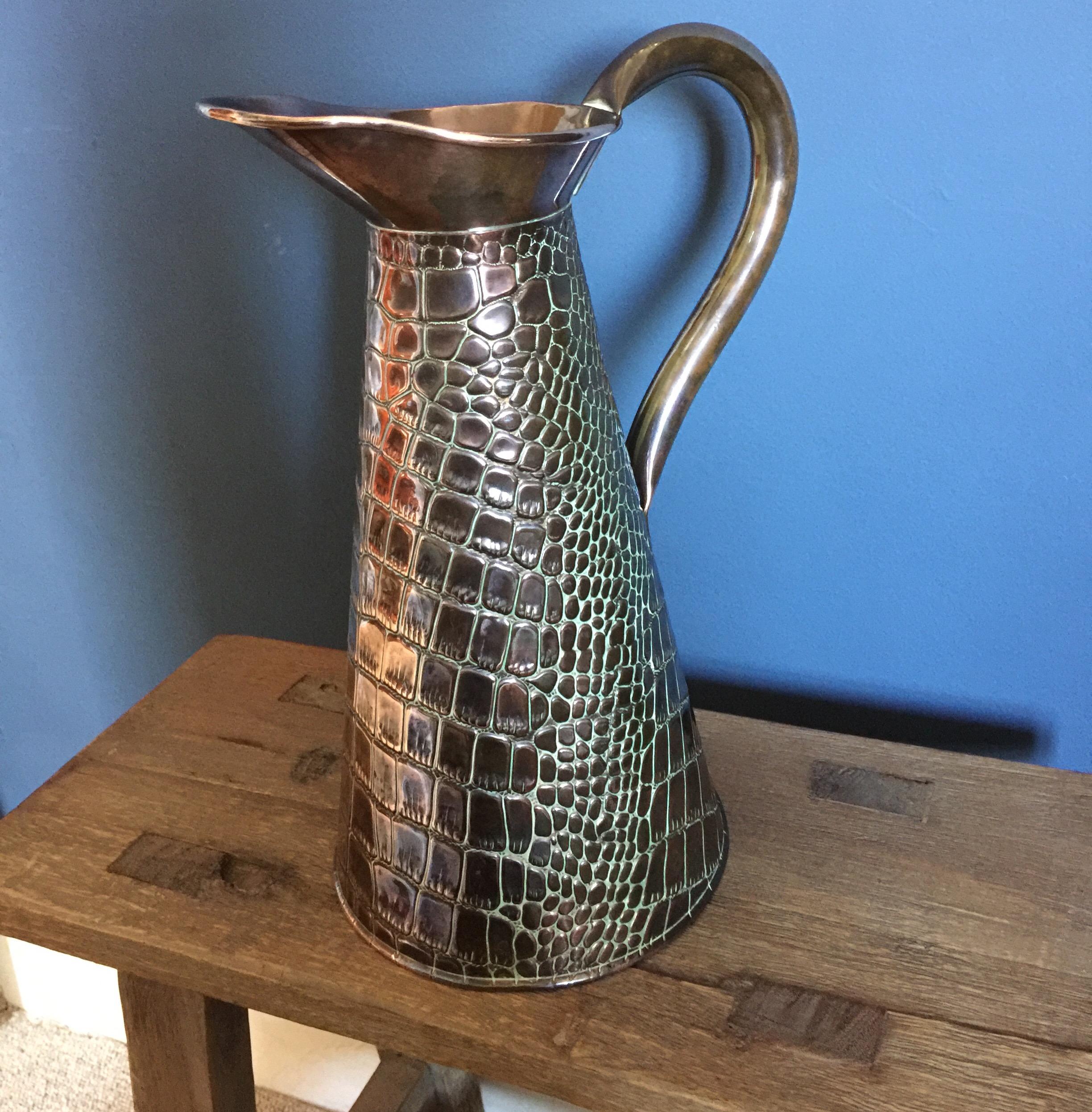 Set of Three Joseph Sankey & Son Copper Crocodile Jugs, circa 1900 For Sale 1