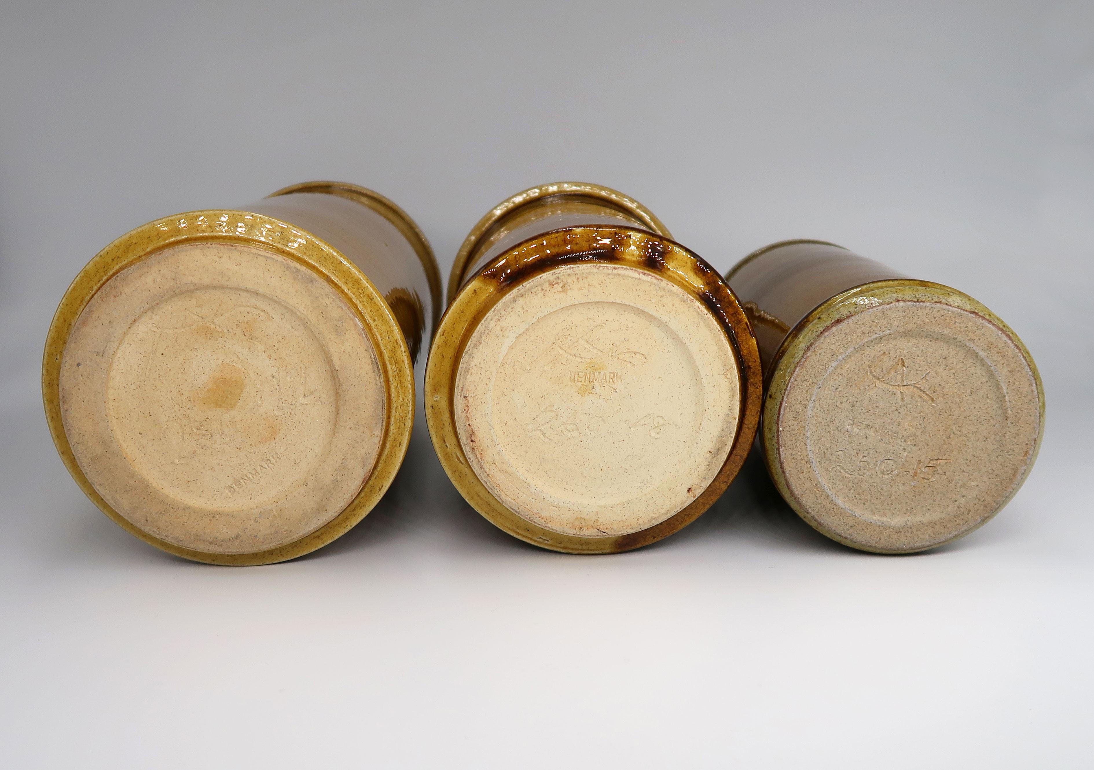 Kähler Satz dänischer ockerfarbener Keramikvasen aus den 1950er Jahren im Angebot 3