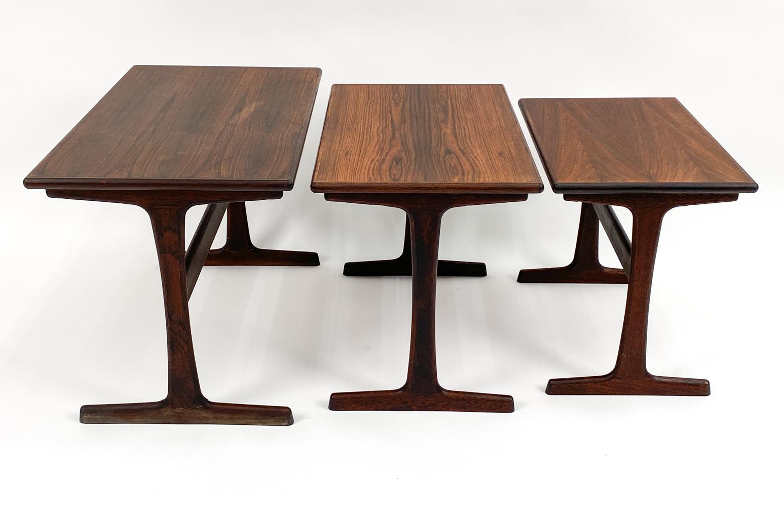 Set of Three Kai Kristiansen VM-143 Rosewood Nesting Tables In Good Condition For Sale In Norwalk, CT