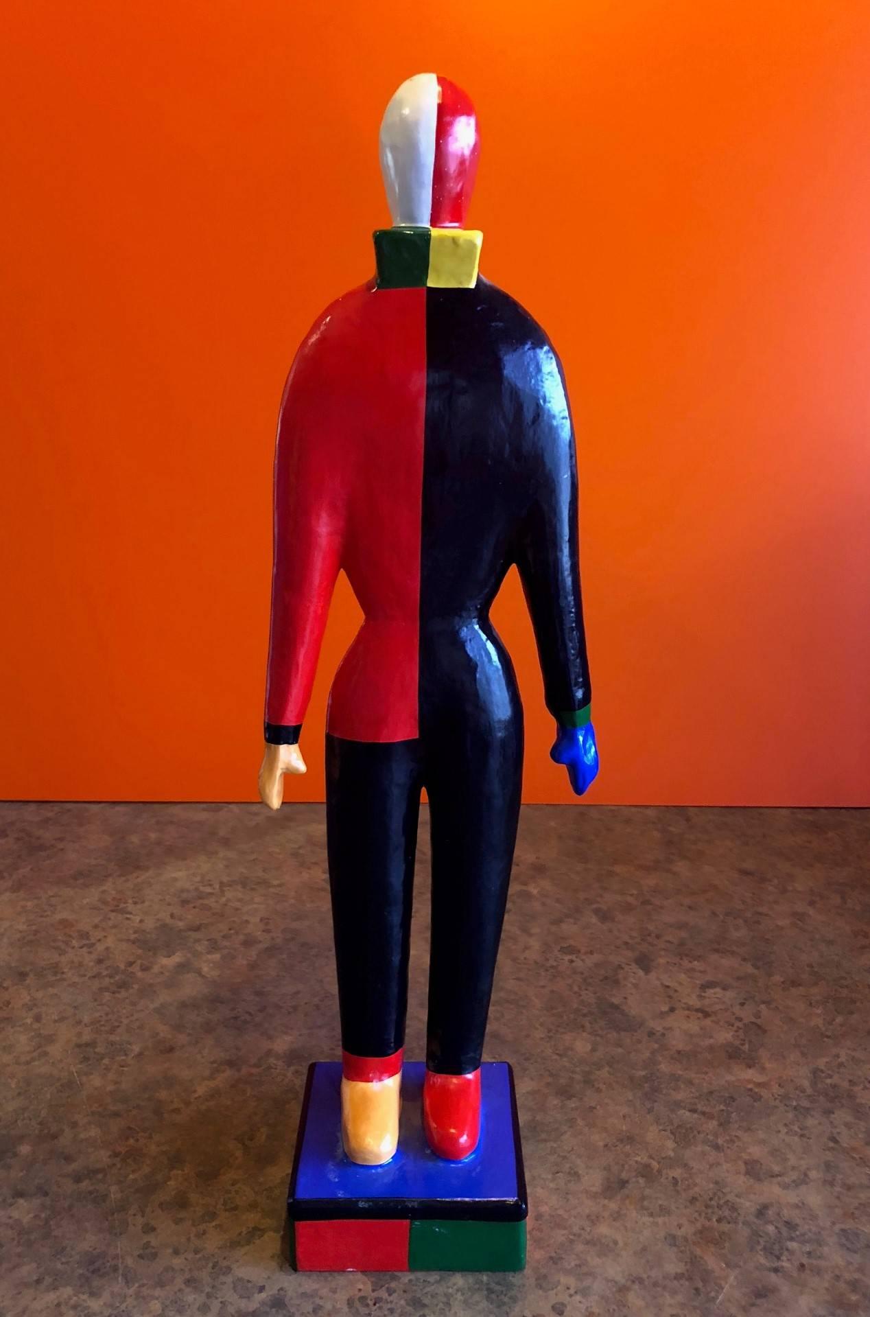 Satz von drei Kasimir Malewitsch Guggenheim Museum Pappmaché-Figuren 1996 SRGF 1