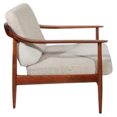 Knoll- Antimott Walnut Lounge Chair designed by Walter Knoll, 1960