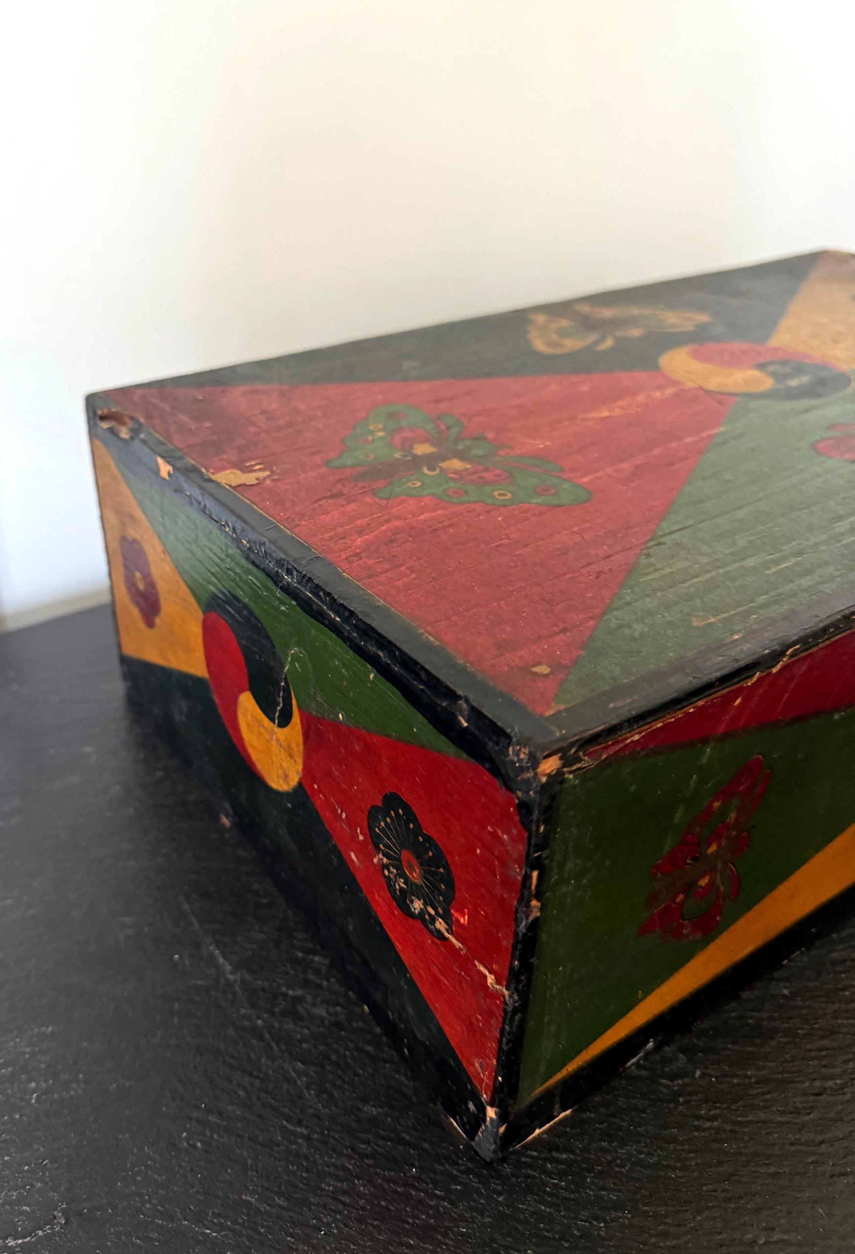 Set of Three Korean Stackable Sewing Box Covered in Hanji Paper For Sale 4