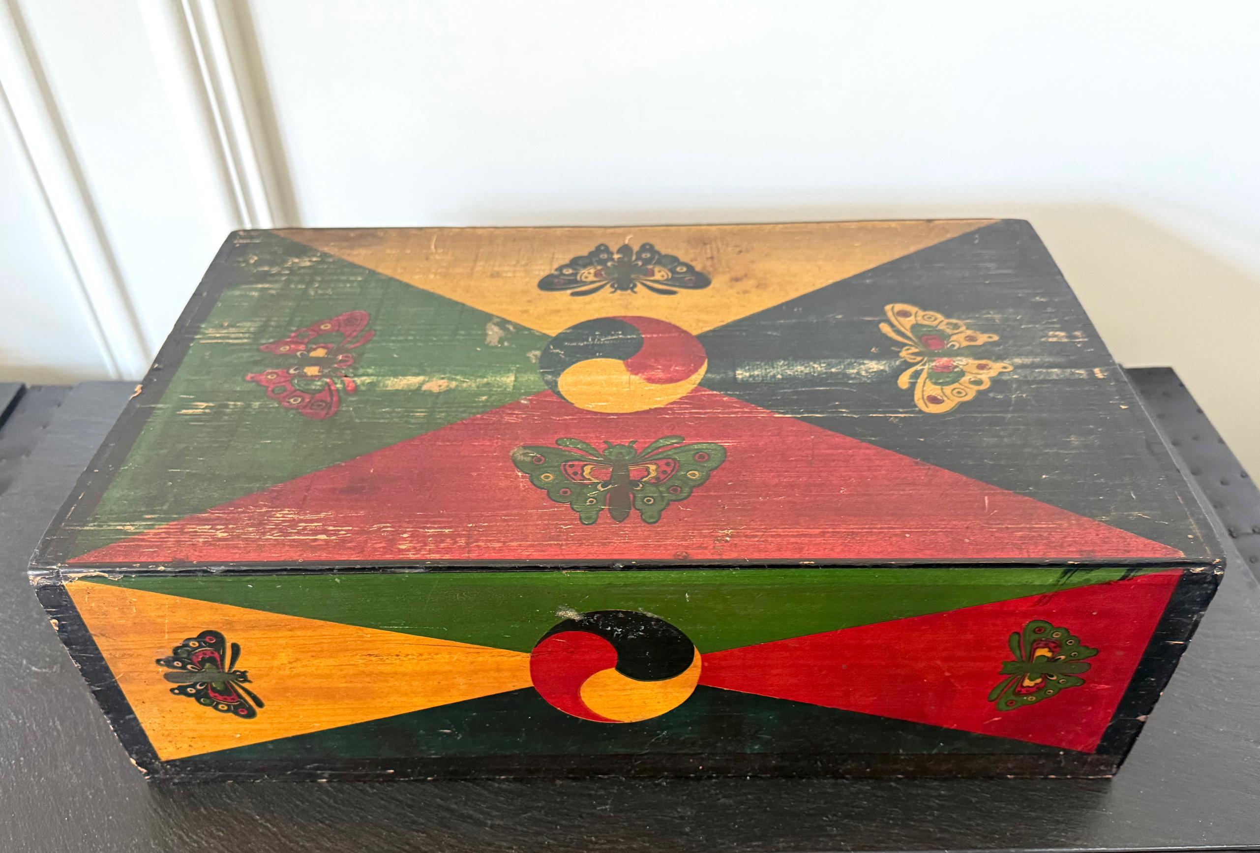Set of Three Korean Stackable Sewing Box Covered in Hanji Paper For Sale 1