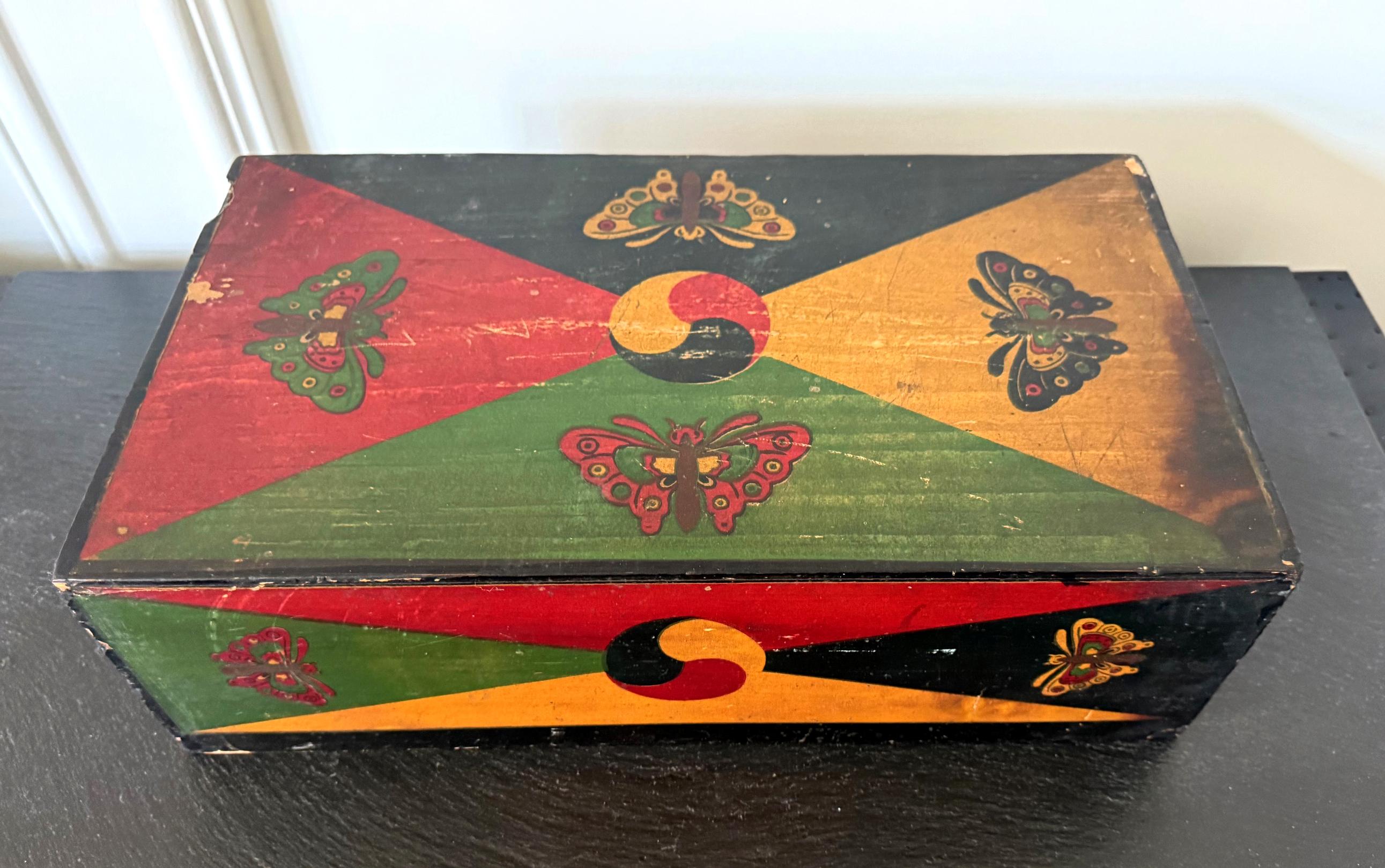 Set of Three Korean Stackable Sewing Box Covered in Hanji Paper For Sale 3