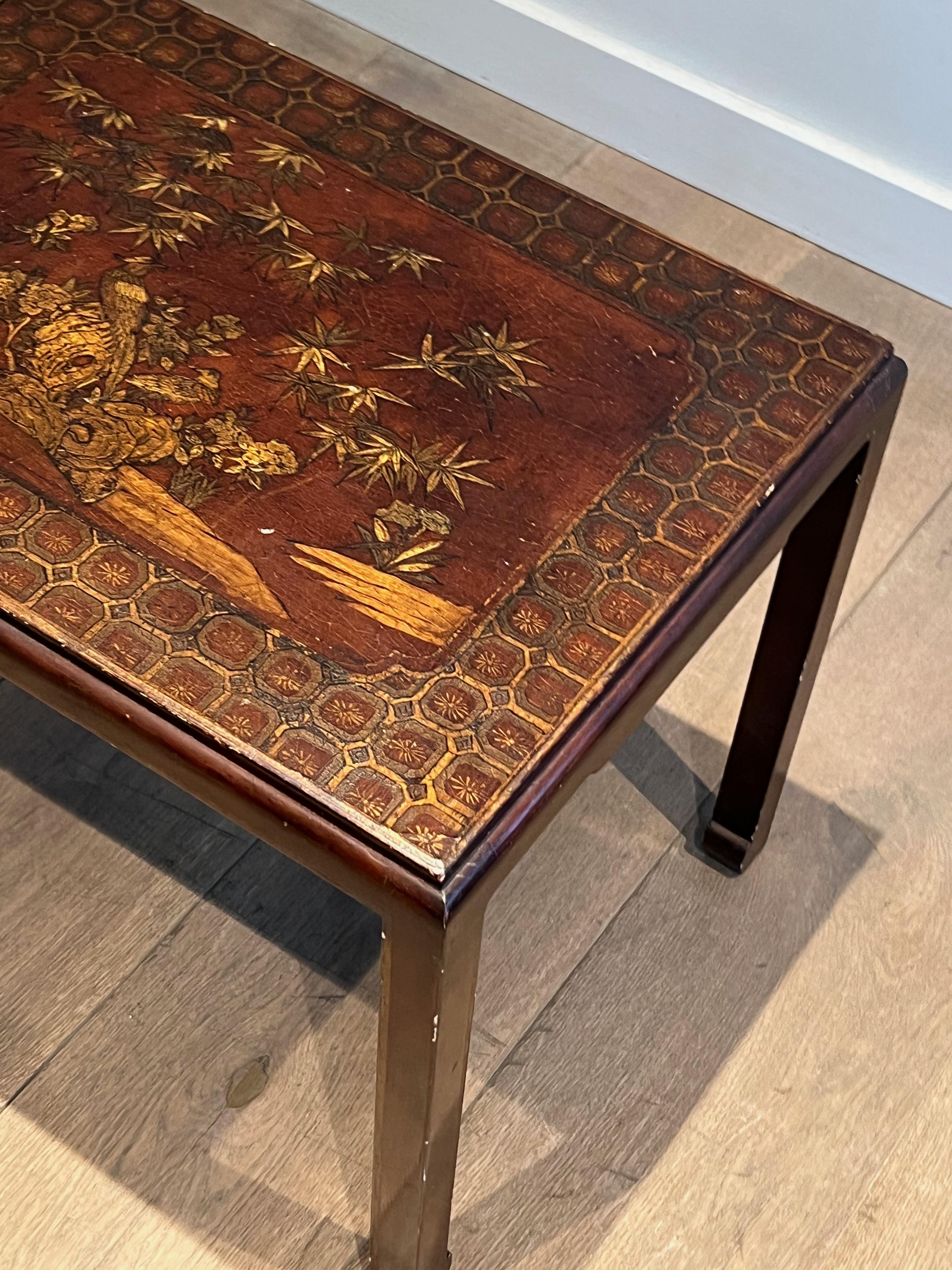 Set of Three Lacquered Nesting Tables with Chinese Scenes. Circa 1940 For Sale 6