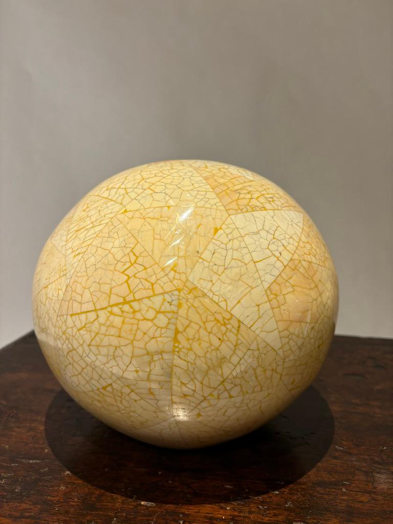 Set Of Three Lacquered Tessellated Egg Shell Spheres, Mid 20th Century For Sale 3