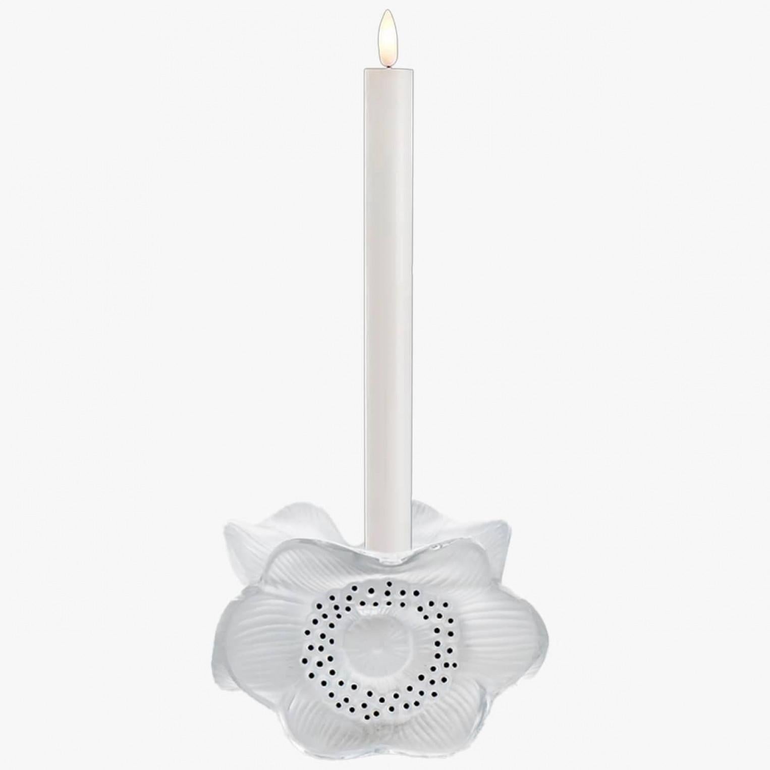Set of Three Lalique Anemones Candle Holders, 1975 In Good Condition For Sale In Rijssen, NL