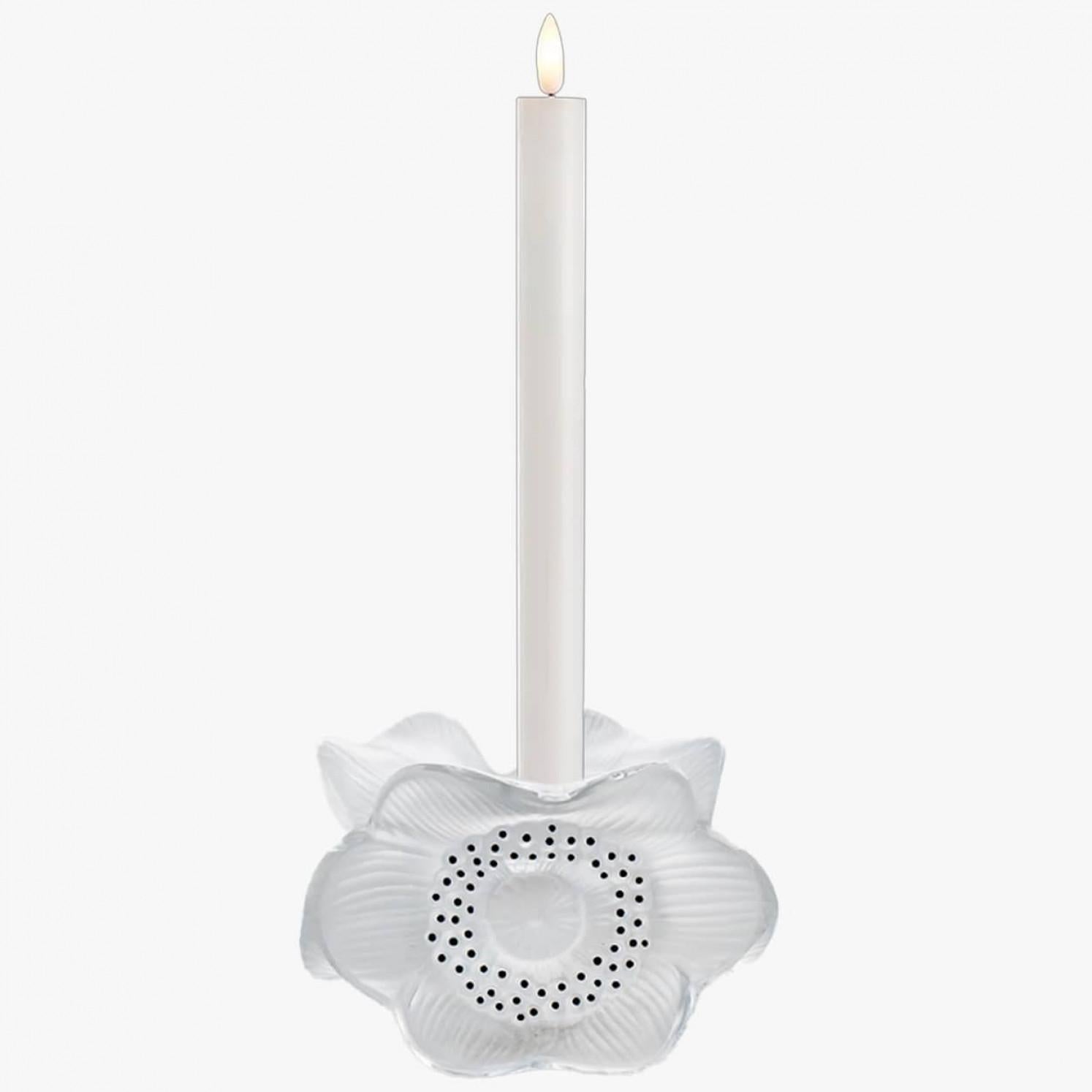 Set of Three Lalique Anemones Candle Holders, 1975 In Good Condition For Sale In Rijssen, NL