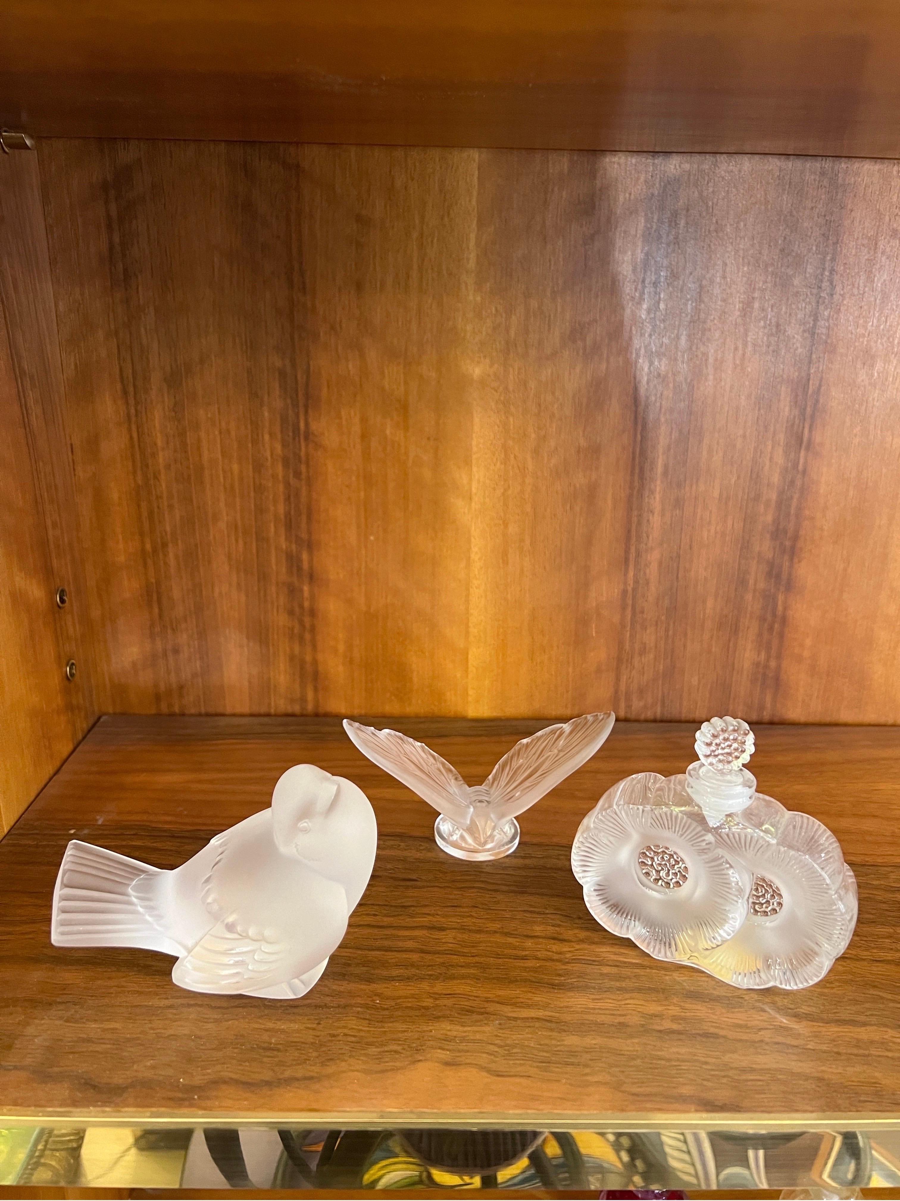 Set of Three Lalique Sculputes Sparrow Butterfly and Perfume Bottle 1950s In Good Condition For Sale In Florence, IT