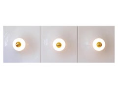 Juego de tres grandes apliques o lámparas de pared de fibra de vidrio modernos de mediados de siglo 1970