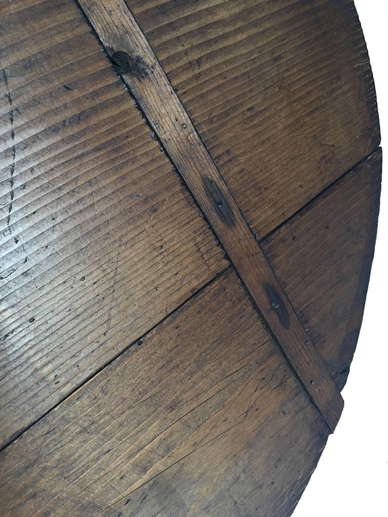 Set of Three Large Round Pine Cutting Boards with Handle at 1stDibs