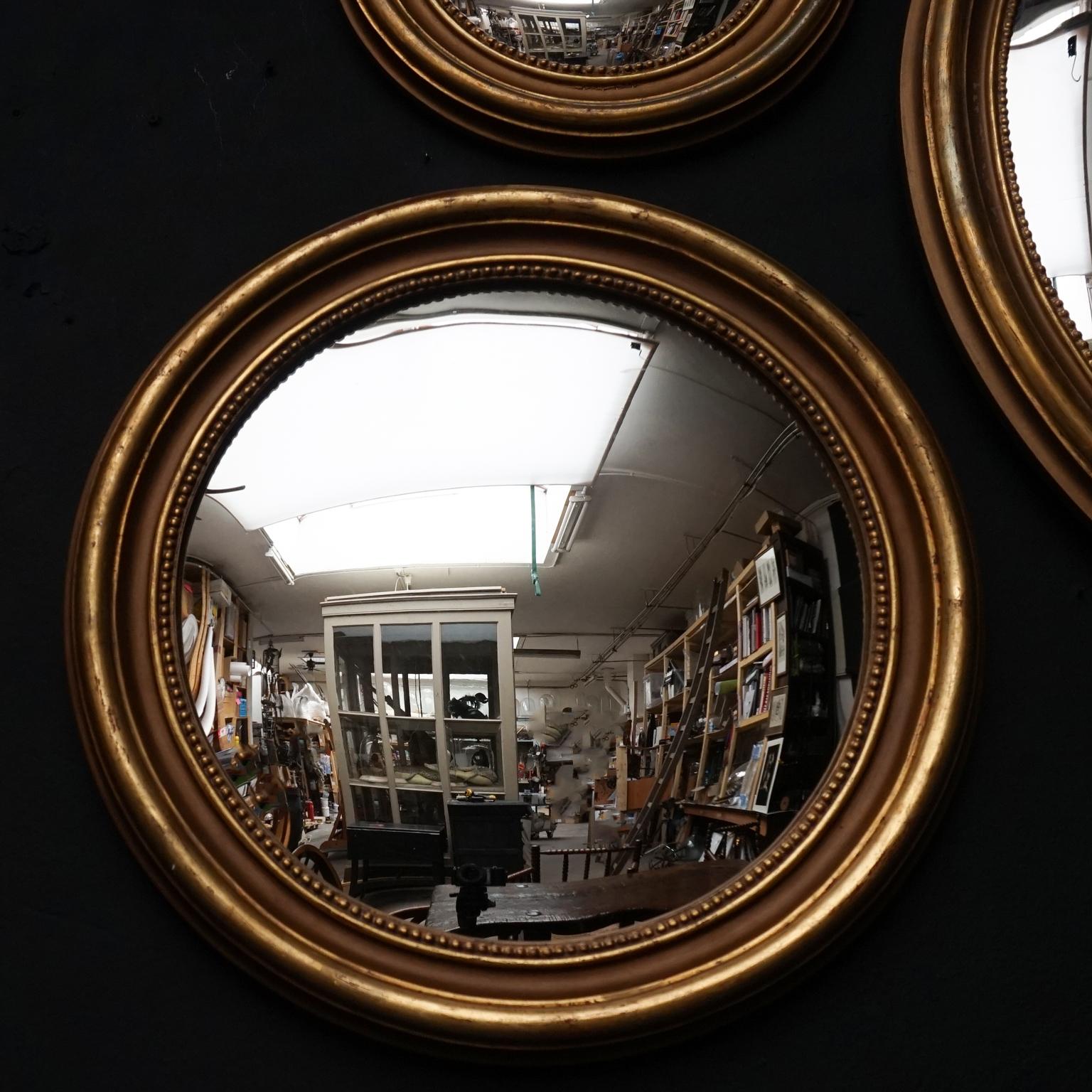 Set of Two Large Round MCM Vintage Plastered Giltwood Convex Butler Mirrors In Good Condition In Haarlem, NL