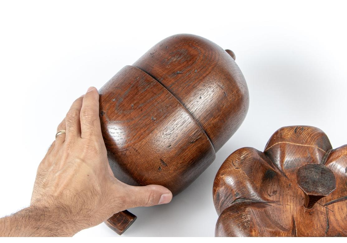 20ième siècle Ensemble de trois grands fruits en bois massif en vente