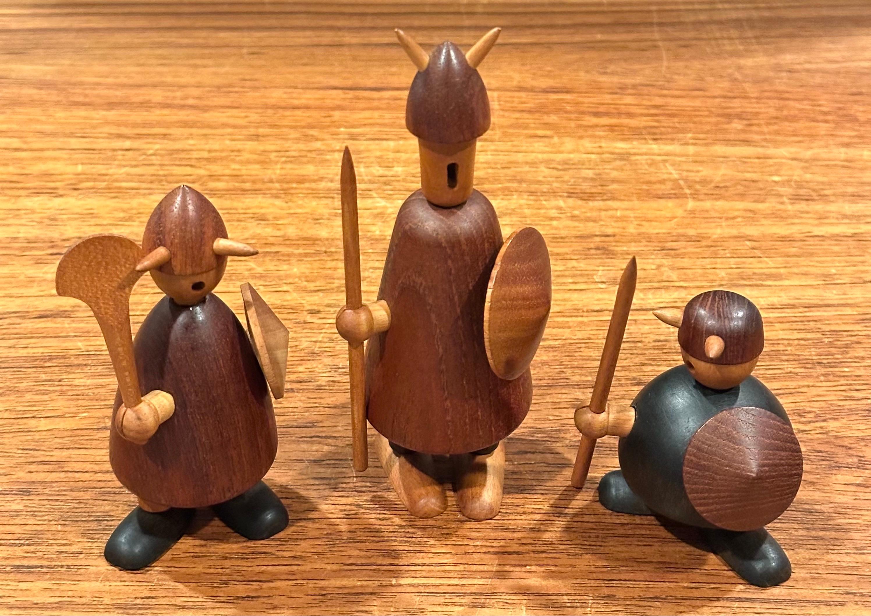 Ensemble de trois figurines de Vikings danois du milieu du siècle dernier, comme neufs, avec boîte, par Jacob Jensen en vente 3