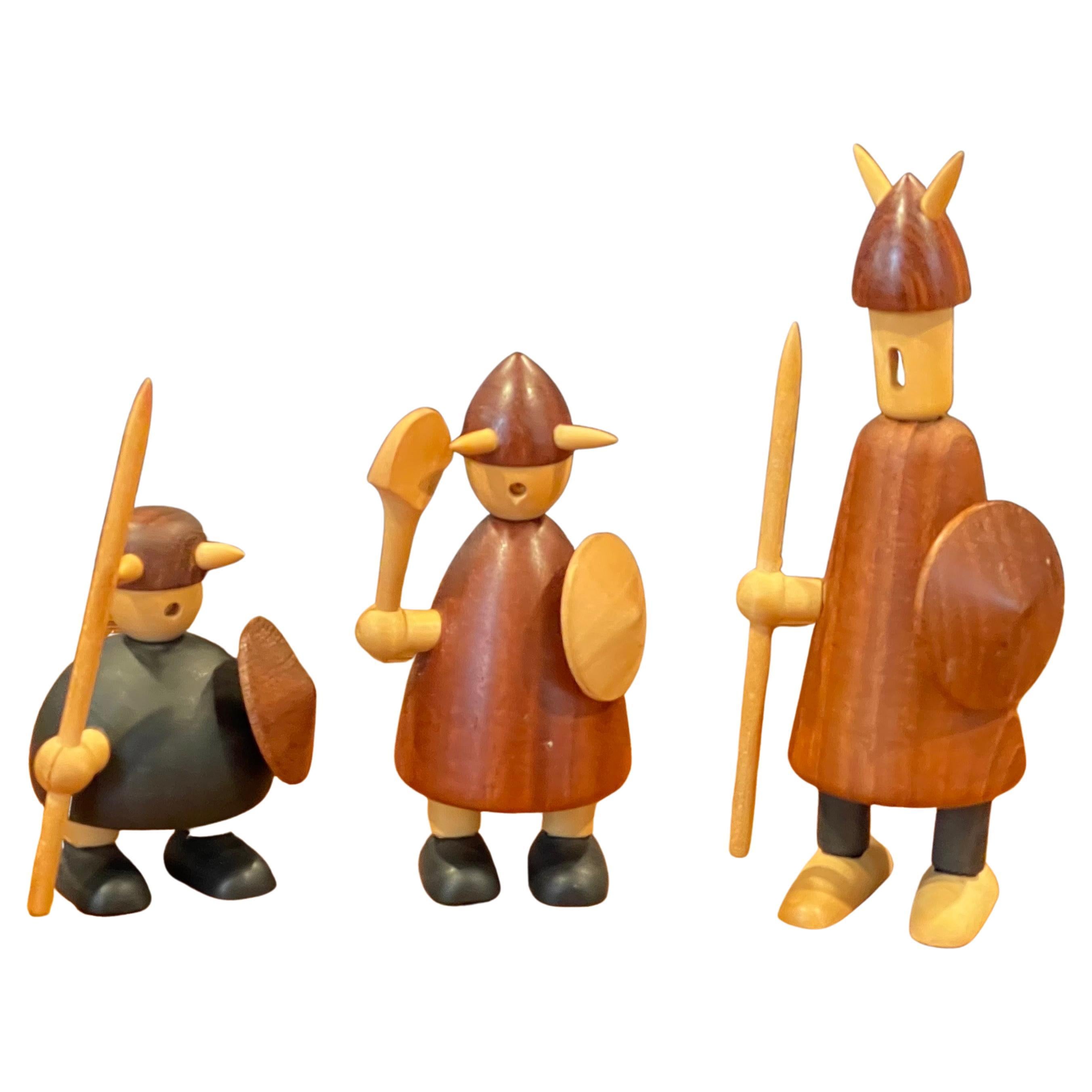 Set von drei wie neu, dänische Viking-Figuren aus der Mitte des Jahrhunderts mit Schachtel von Jacob Jensen im Angebot 7