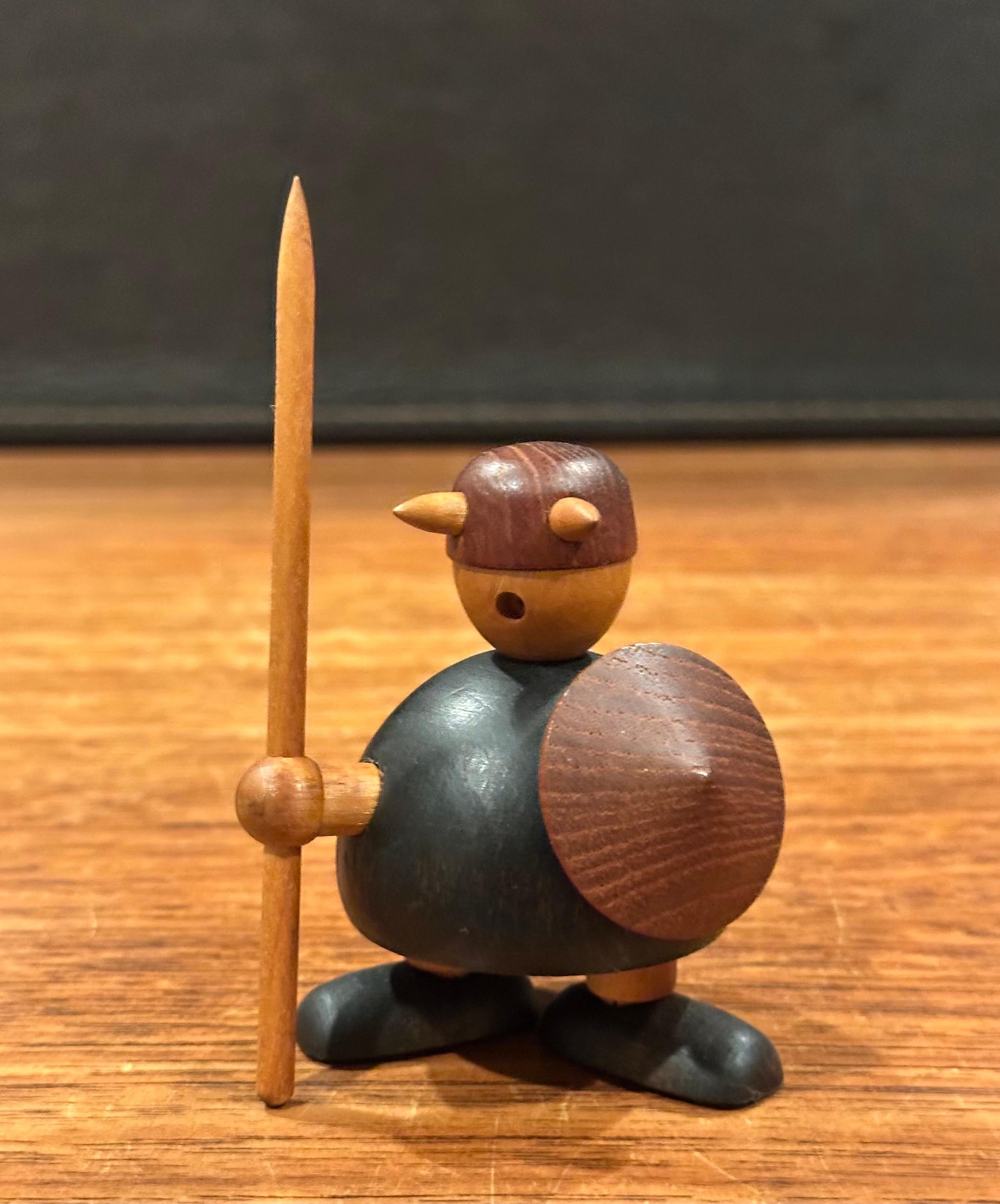 Ensemble de trois figurines de Vikings danois du milieu du siècle dernier, comme neufs, avec boîte, par Jacob Jensen en vente 8