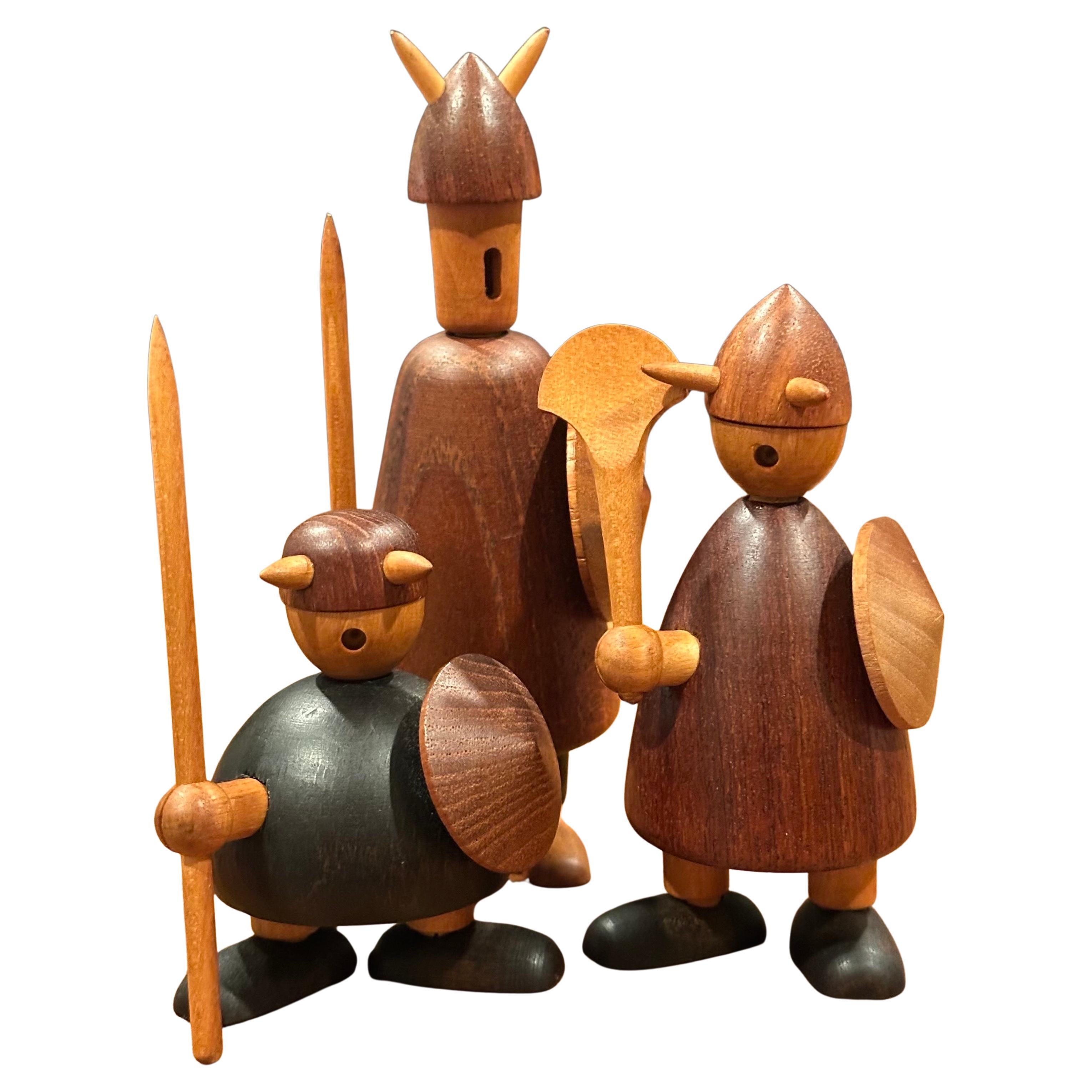 Ensemble de trois figurines de Vikings danois du milieu du siècle dernier, comme neufs, avec boîte, par Jacob Jensen en vente 13