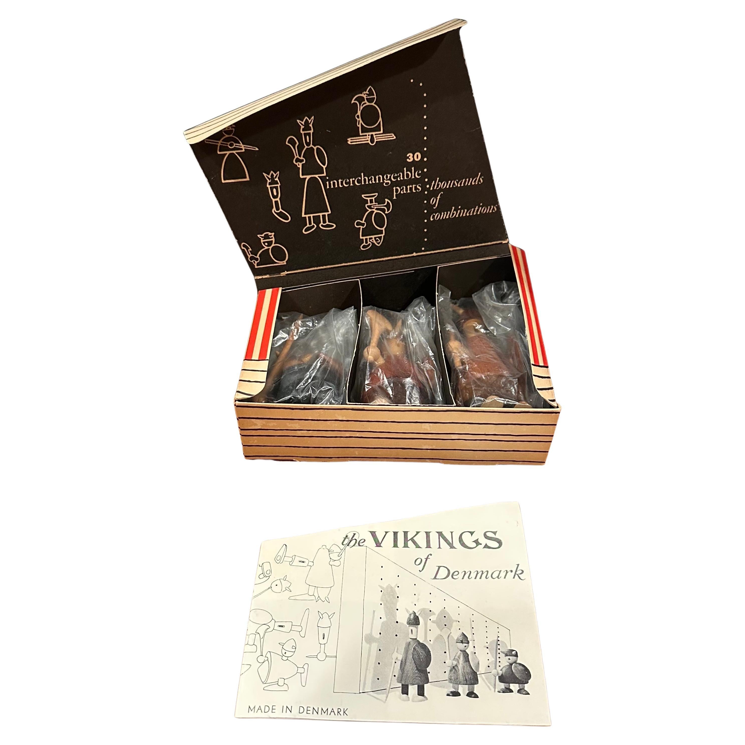 Scandinave moderne Ensemble de trois figurines de Vikings danois du milieu du siècle dernier, comme neufs, avec boîte, par Jacob Jensen en vente