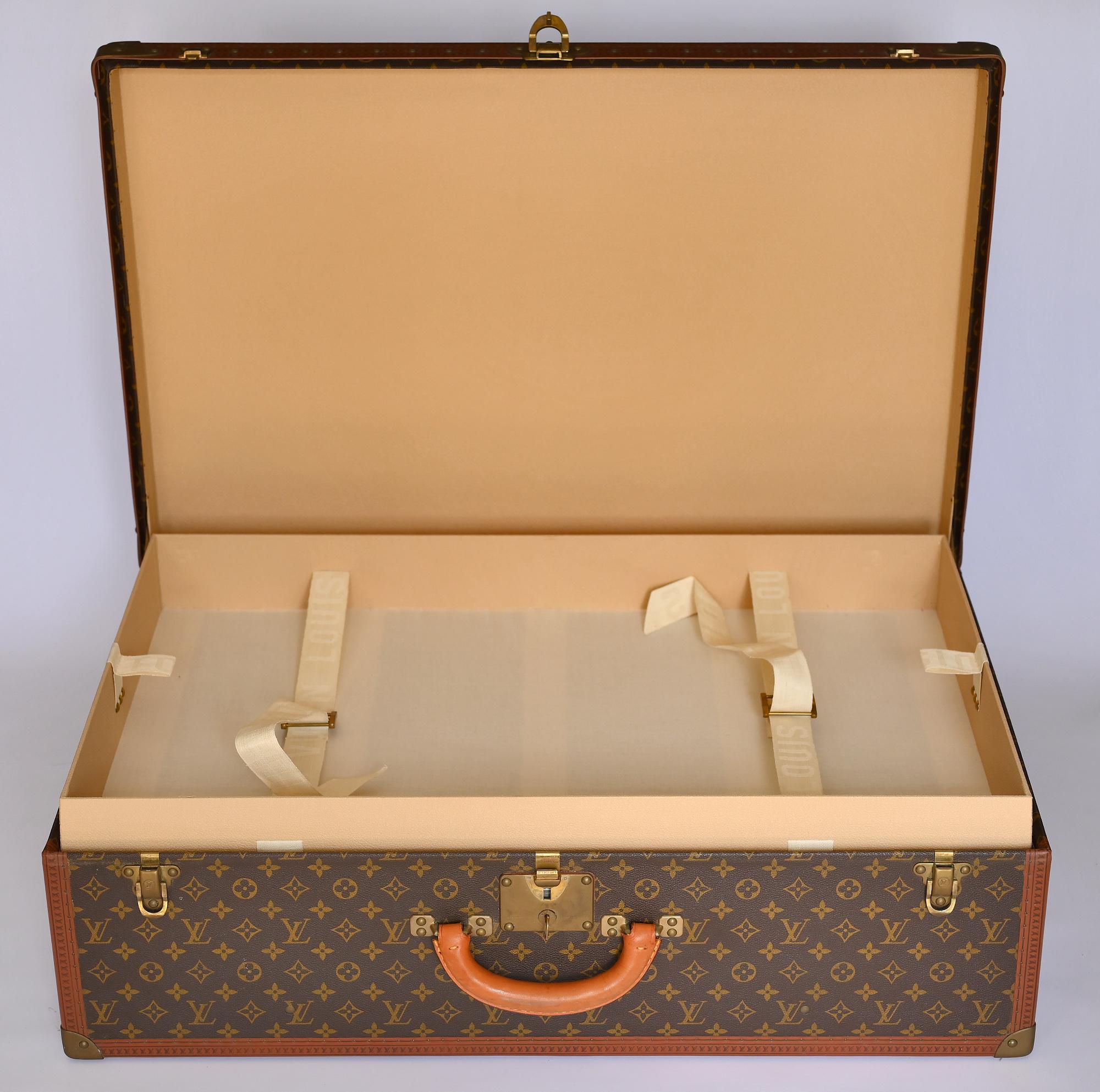 Metal Set of Three Louis Vuitton Suitcases Alzer 80 Alzer 80 Alzer 70 1970