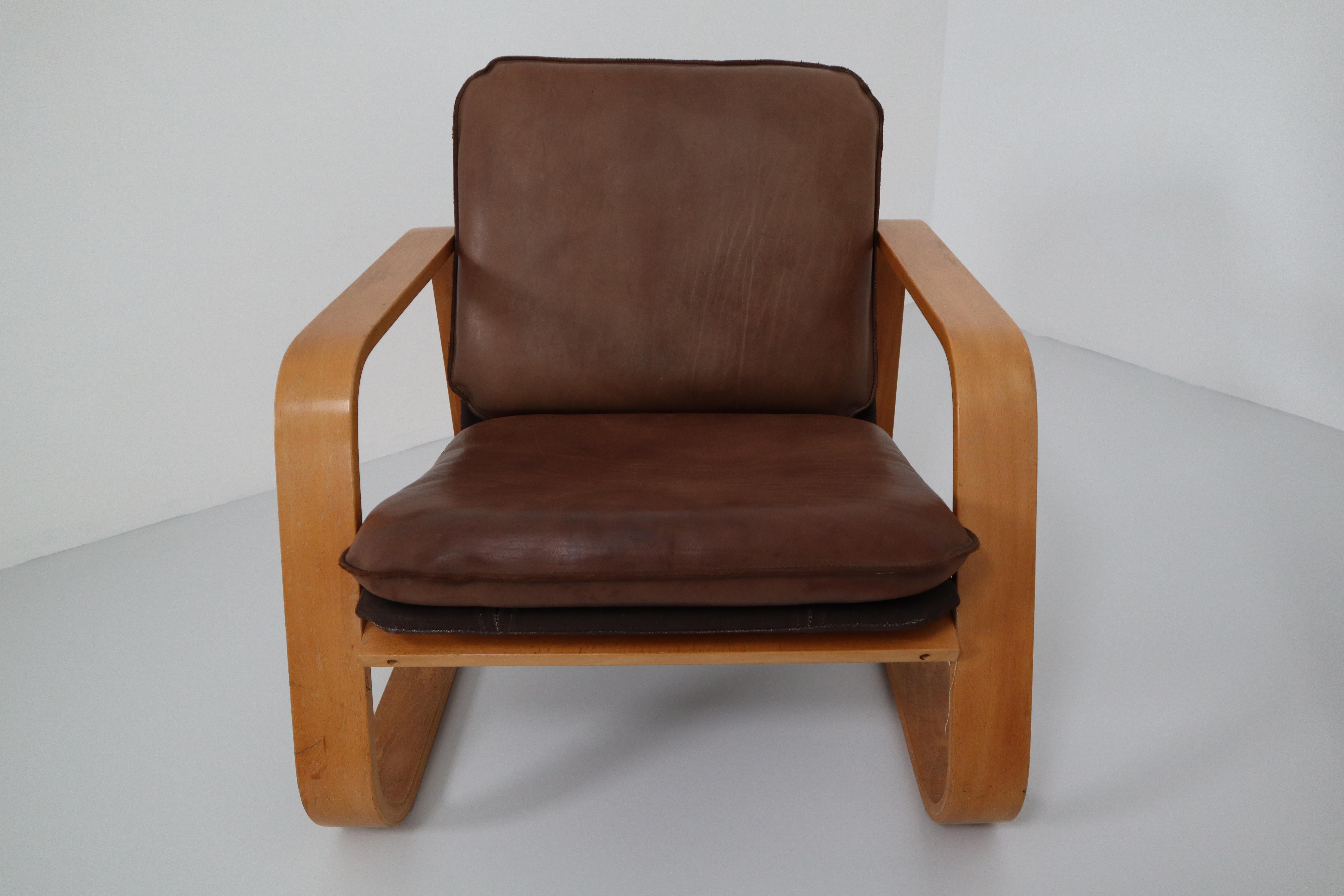 Set of Three Lounge Chairs, Patinated Leather and Bentwood, France, 1970s 4