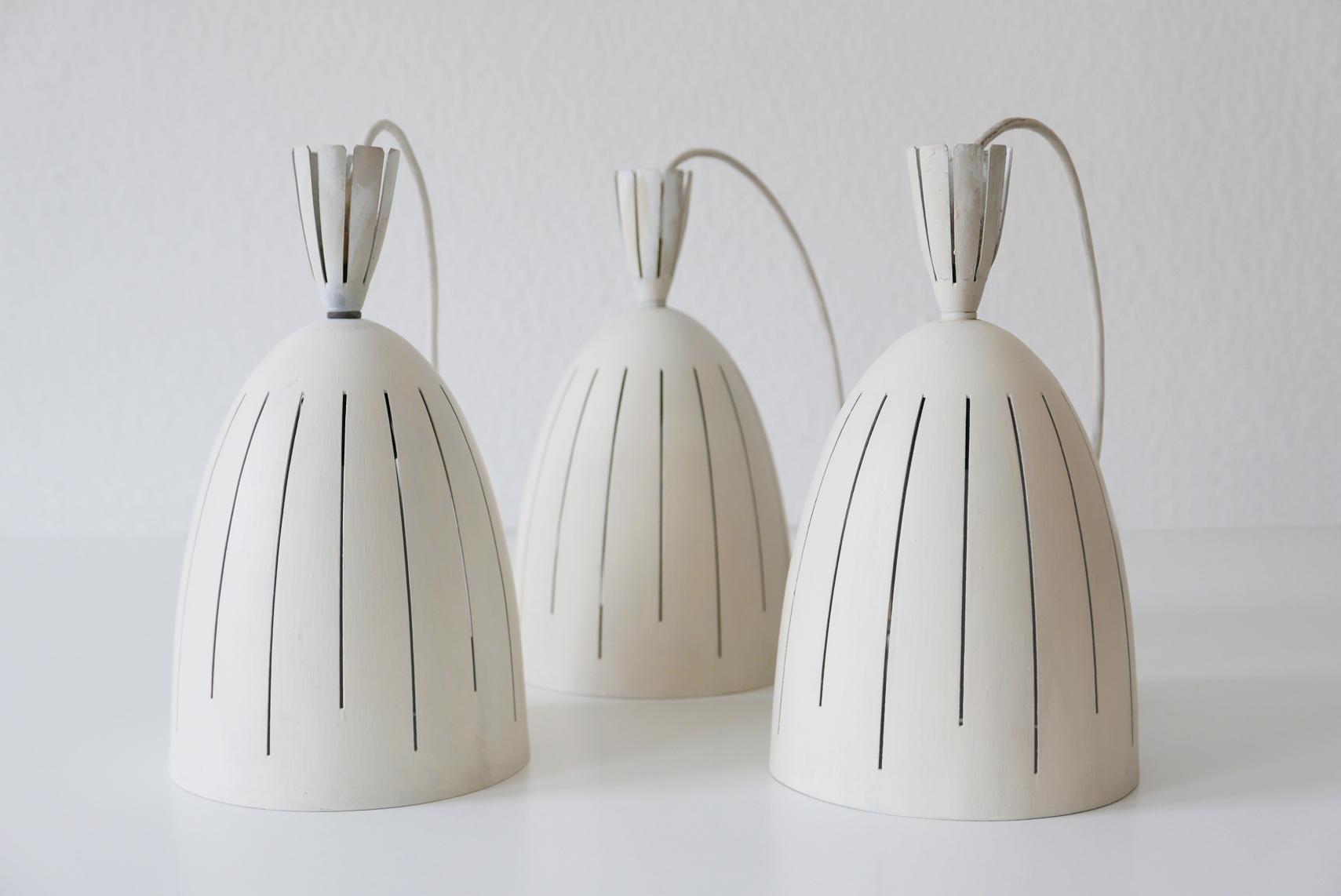 Set of Three Lovely Mid-Century Modern Diabolo Pendant Lamps, 1950s, Germany For Sale 10