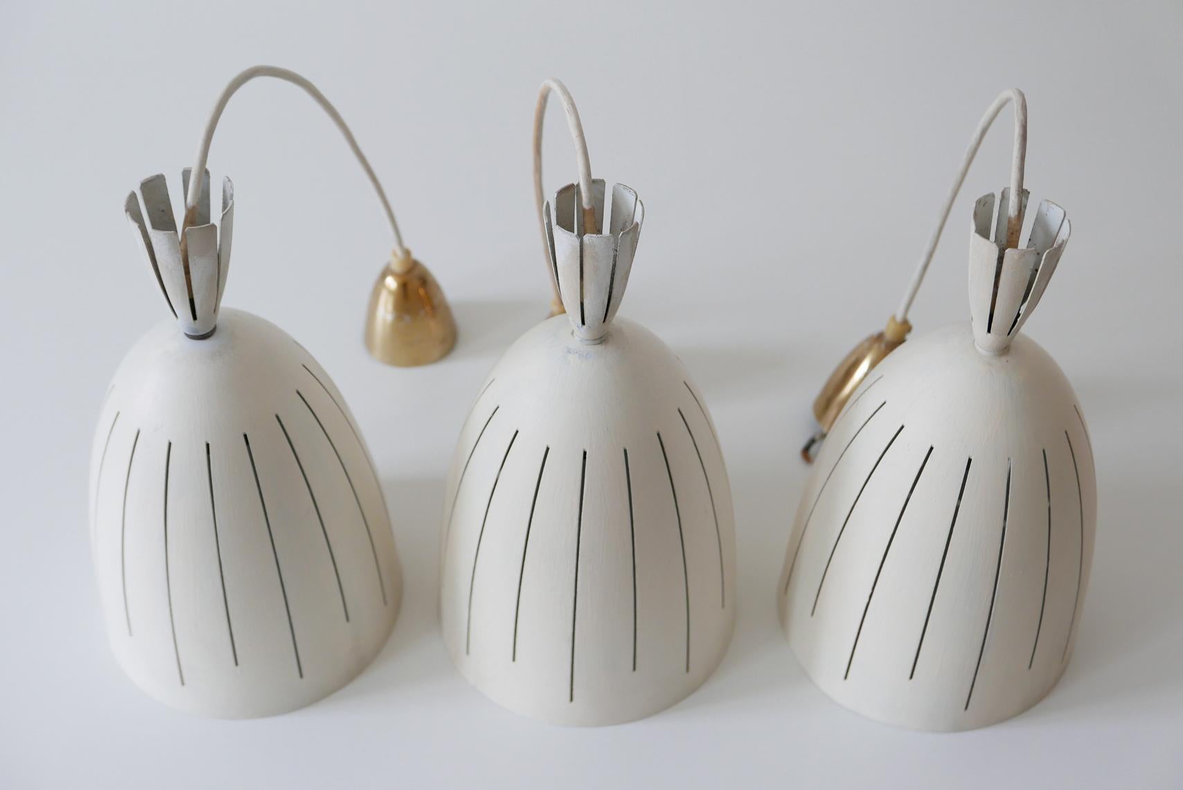 Set of Three Lovely Mid-Century Modern Diabolo Pendant Lamps, 1950s, Germany For Sale 11