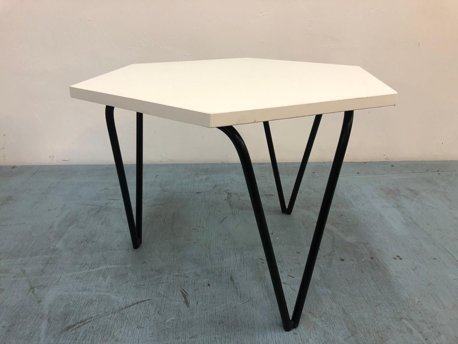 Set of Three Low Hexagonal Coffee Tables by Giò Ponti for Isa Bergamo, Italy 50s For Sale 7