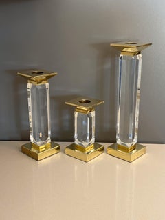 Set di tre candelieri in lucite e ottone di Charles Hollis Jones