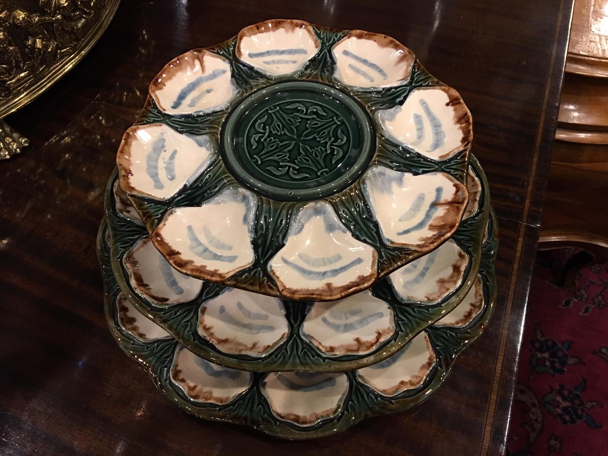 Porcelain Set of Three Majolica Long Champ Oyster Platters, 19th Century