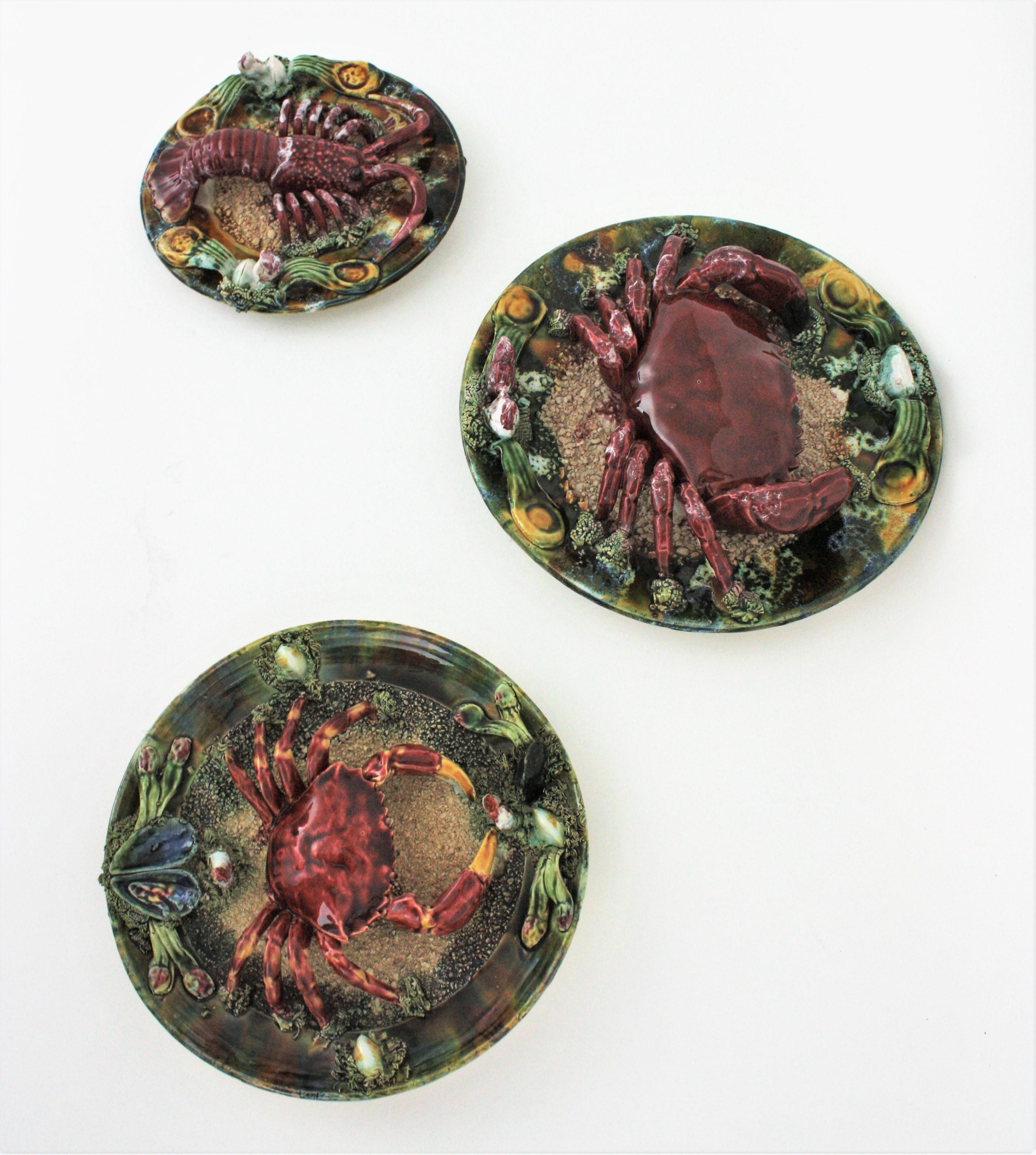 1950s Majolica Trompe L'oeil Seafood Wall Plates / Wall Decoration For Sale 3