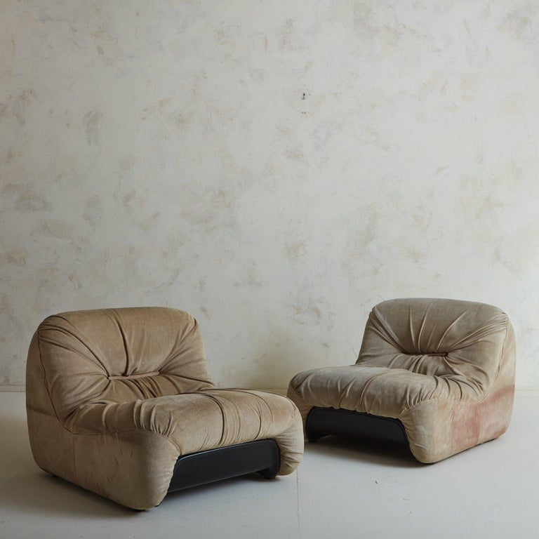 Ensemble de trois fauteuils modulaires « Malu » en nubuck beige, Vagnoni  and Guarnacci En vente sur 1stDibs