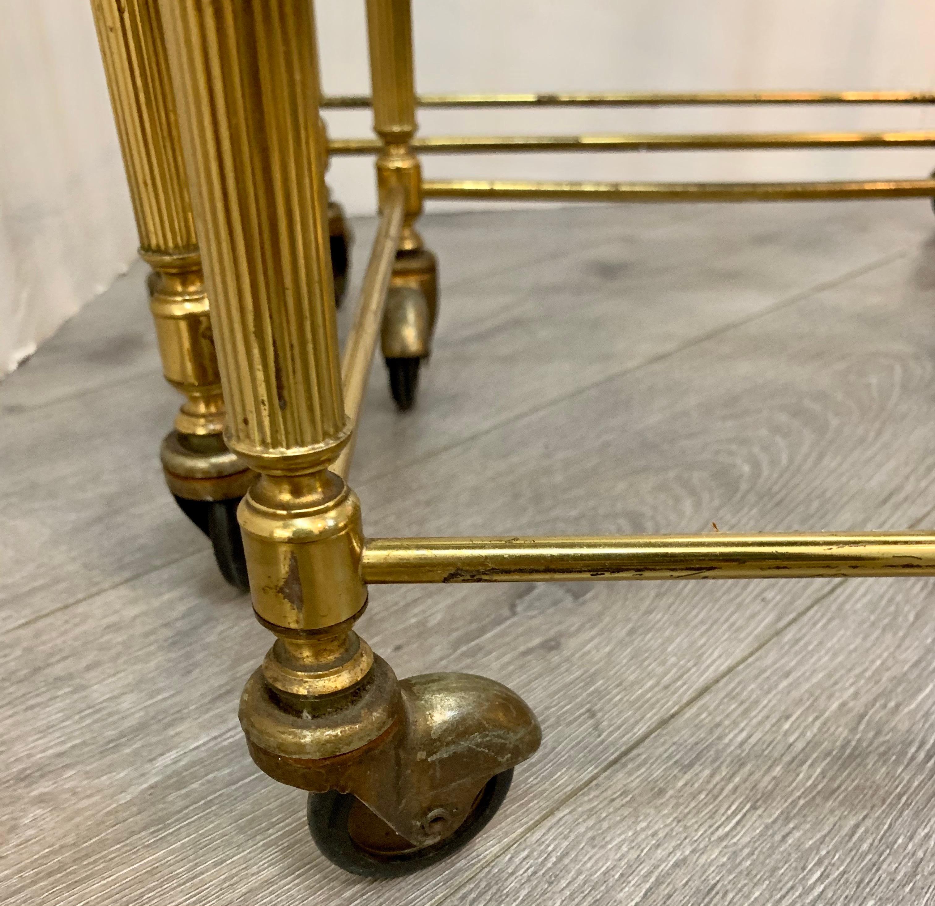 Set of Three Mastercraft Brass and Glass Nesting Tables In Good Condition In West Hartford, CT