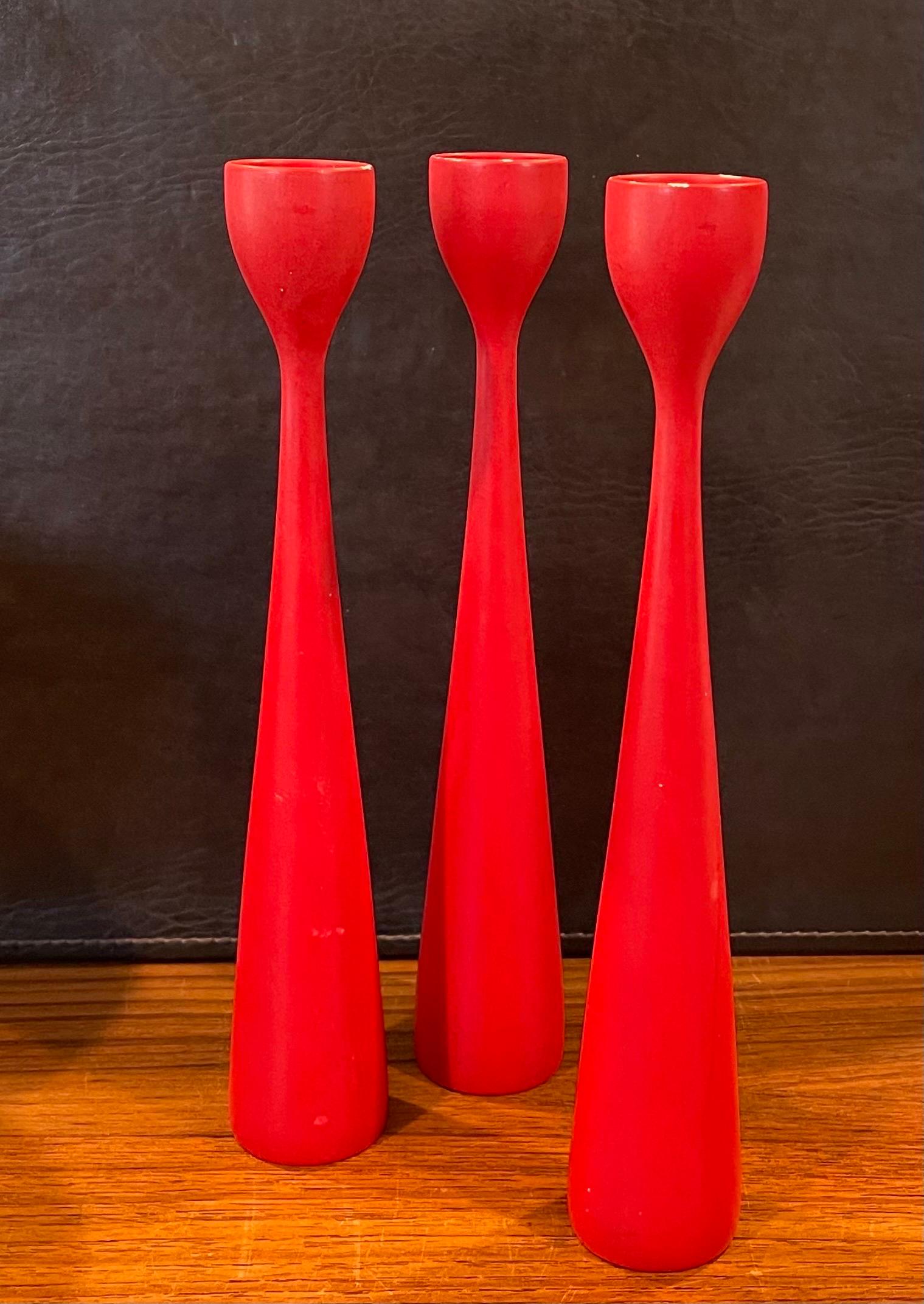 Set of Three MCM Red Hardwood Candlesticks by Illums Boulghus For Sale 3