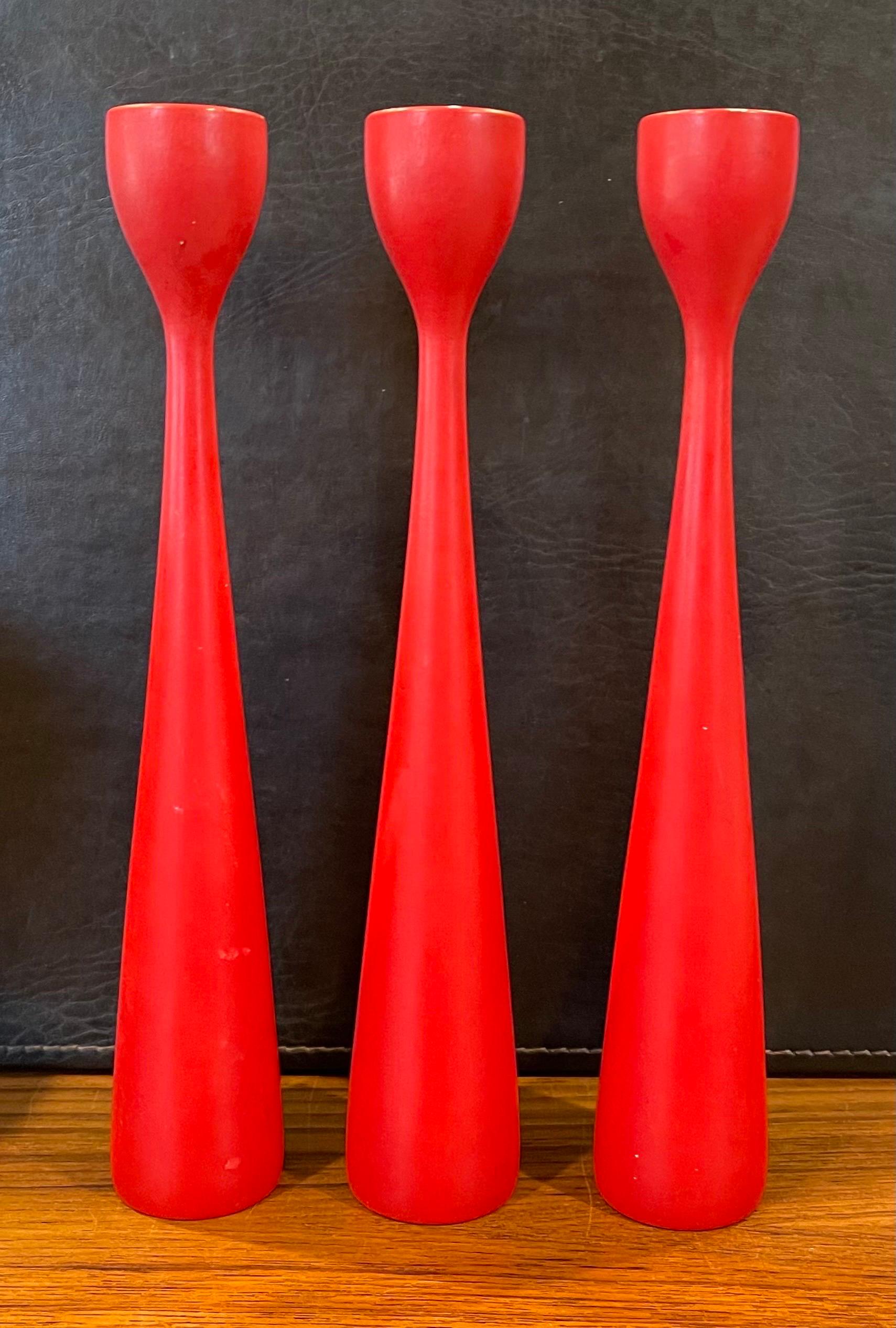 Set of Three MCM Red Hardwood Candlesticks by Illums Boulghus For Sale 5