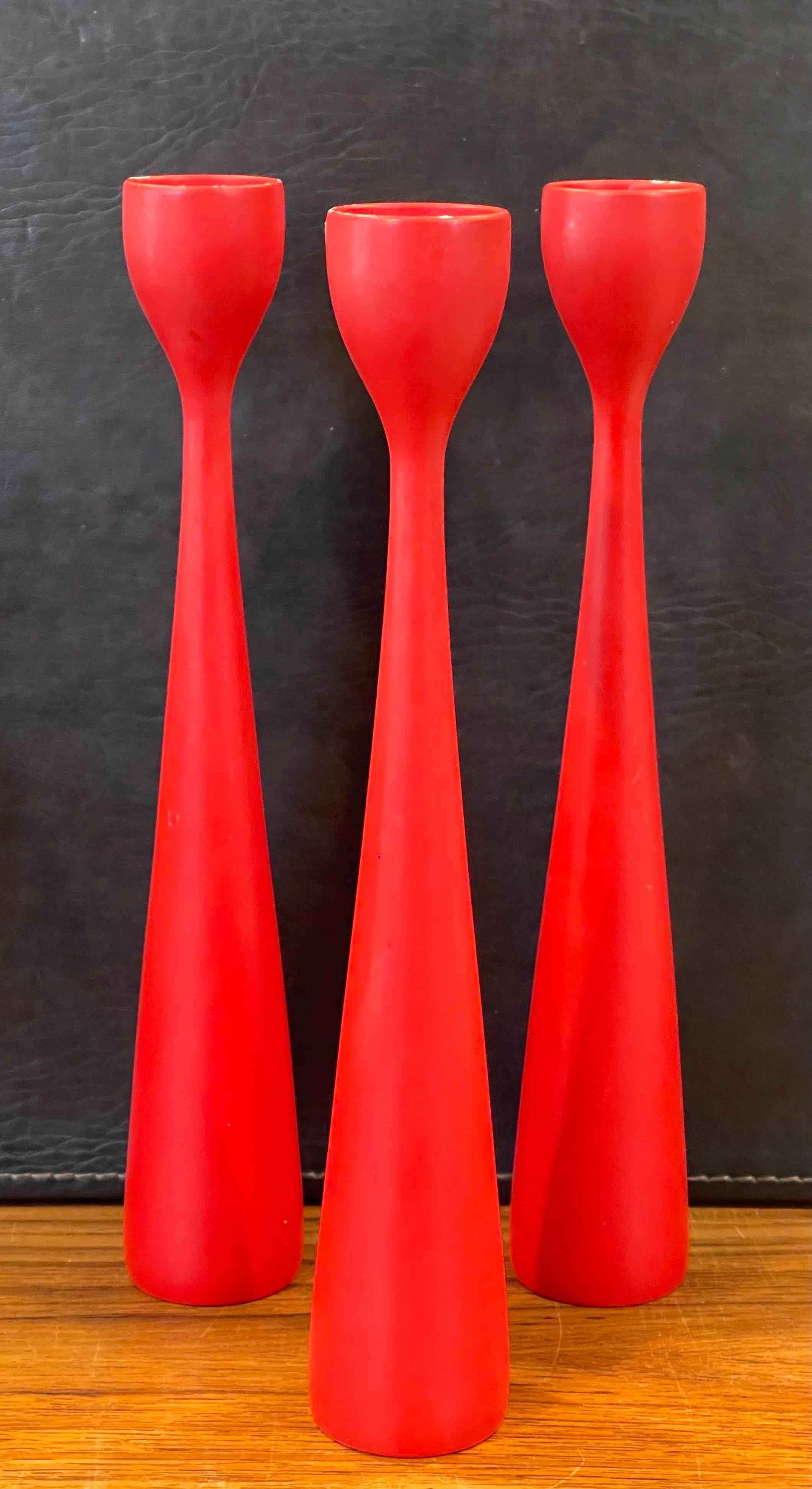 Set of Three MCM Red Hardwood Candlesticks by Illums Boulghus In Good Condition For Sale In San Diego, CA