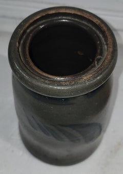 Set di tre vasi in ceramica della metà del XIX sec.