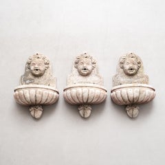 Set di tre fontane da parete per esterni della metà del XX secolo, circa 1950