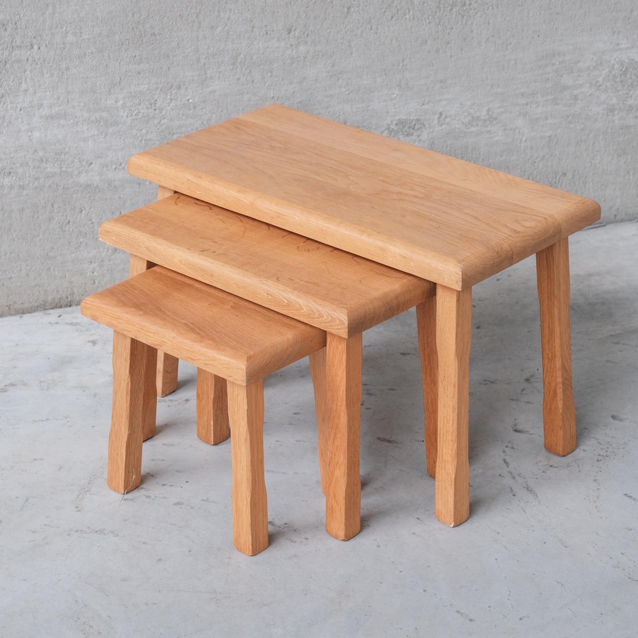 Mid-Century Modern Set of Three Mid-Century Blonde Oak Nesting Tables For Sale