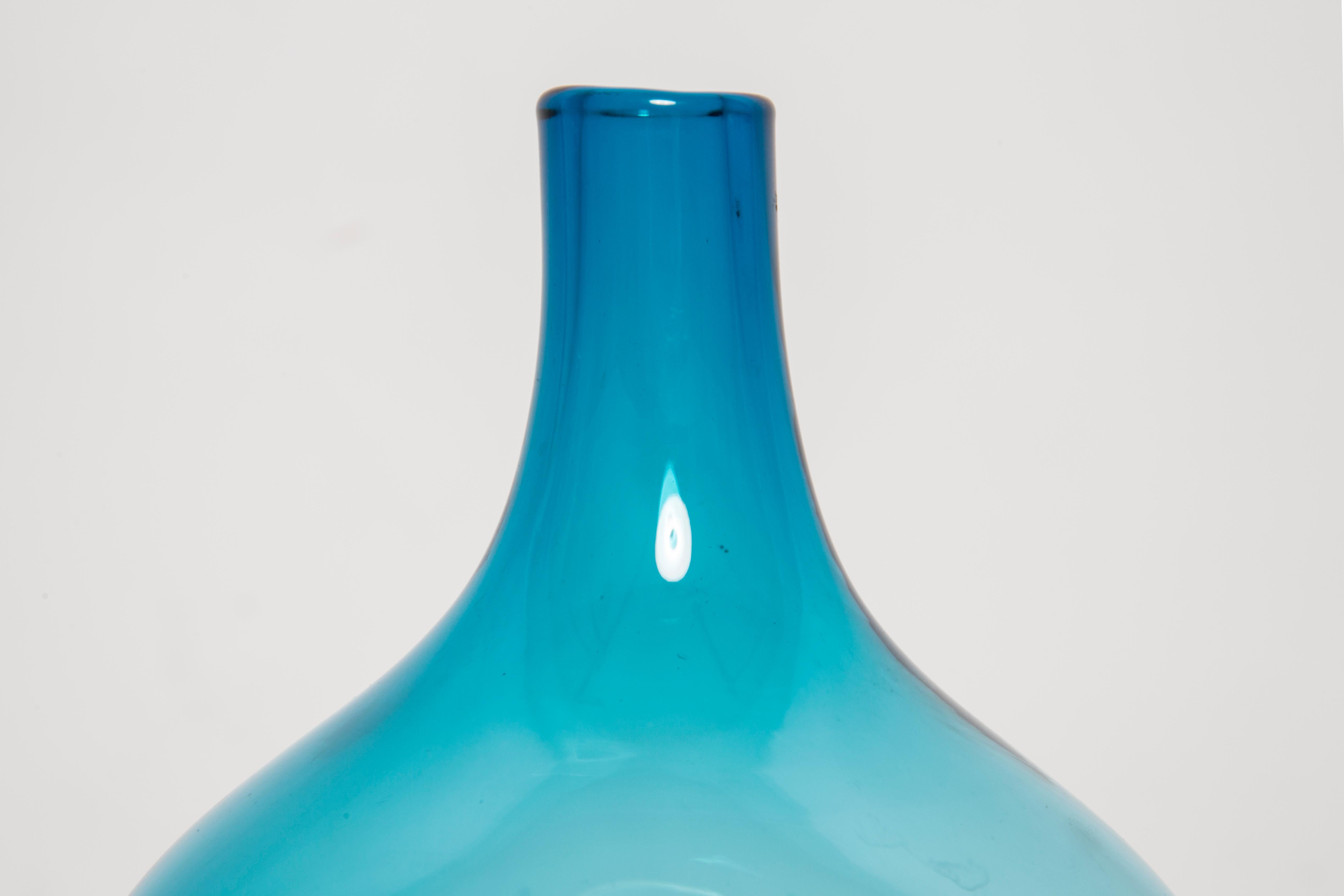 Set of Three Mid Century Blue Small Vases, Europe, 1960s. 6