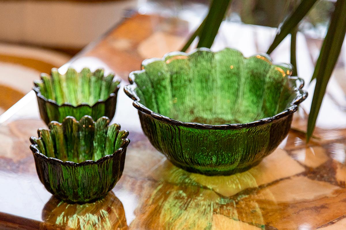 Italian Set of Three Mid Century Crystal Green Glass Bowls, Italy, 1970s For Sale