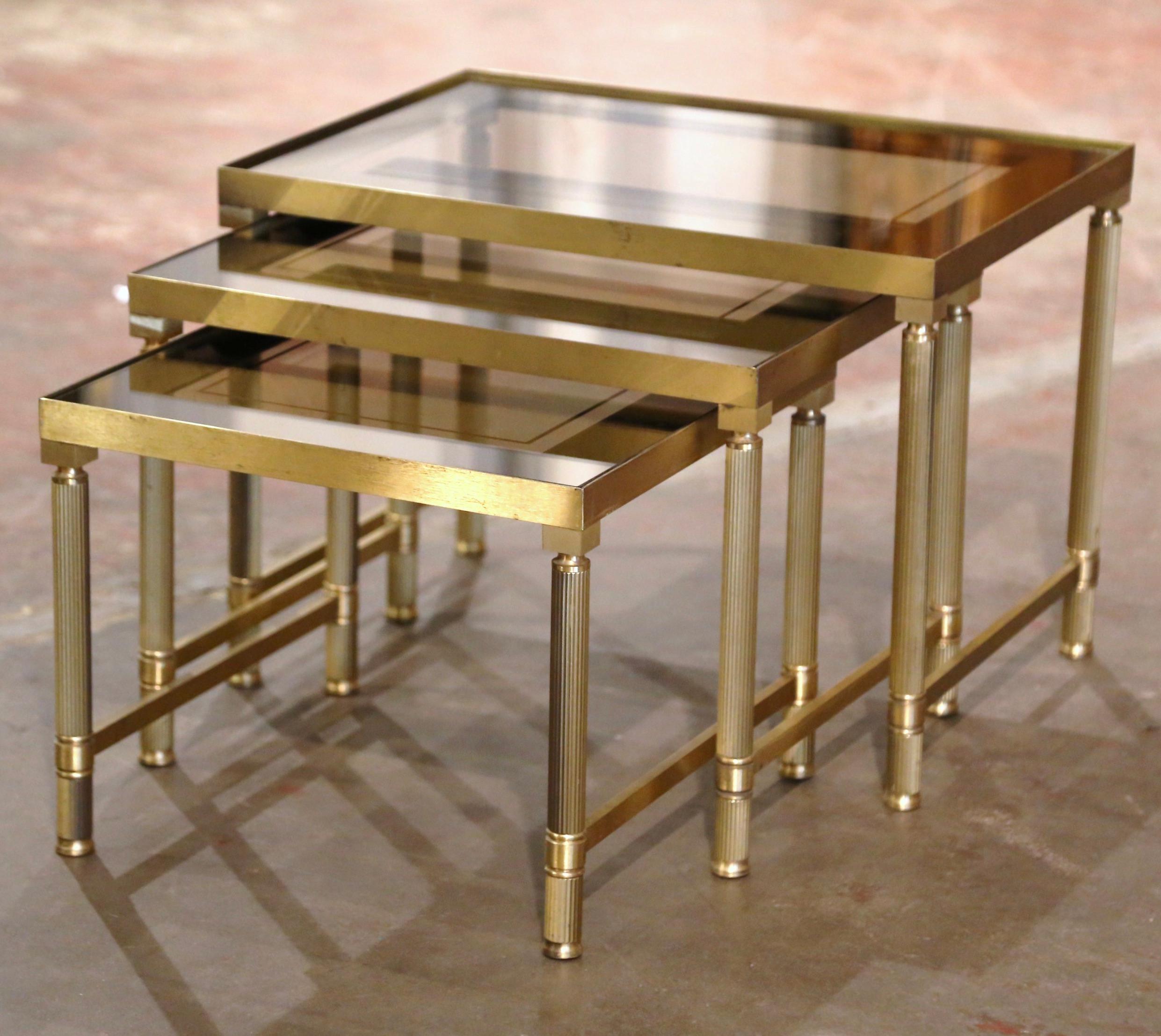 Hand-Crafted Set of Three Mid-Century French Brass & Glass Nesting Tables Bagues Style For Sale