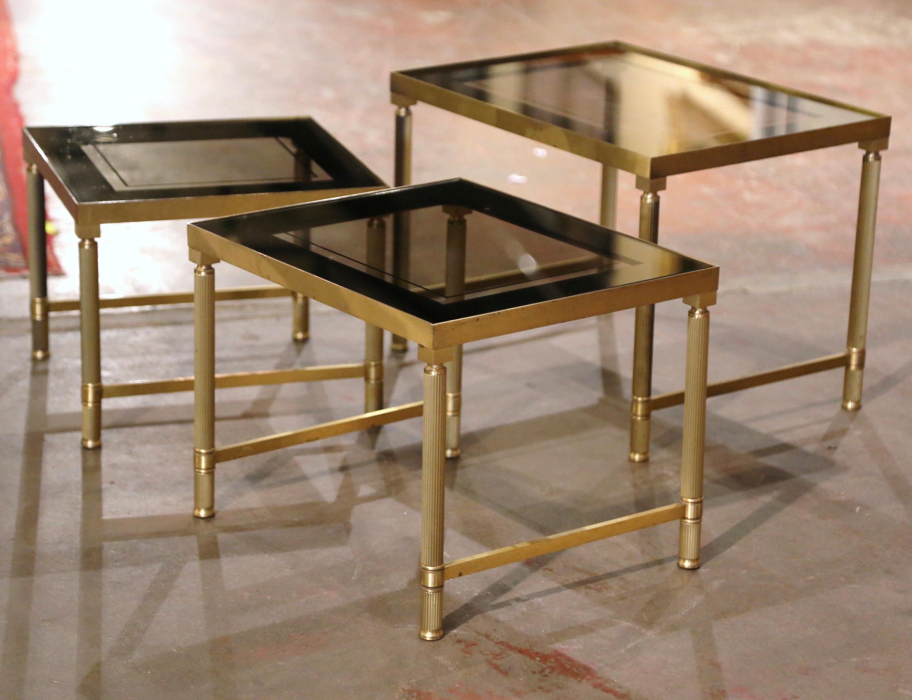 Set of Three Mid-Century French Brass & Glass Nesting Tables Bagues Style For Sale 2